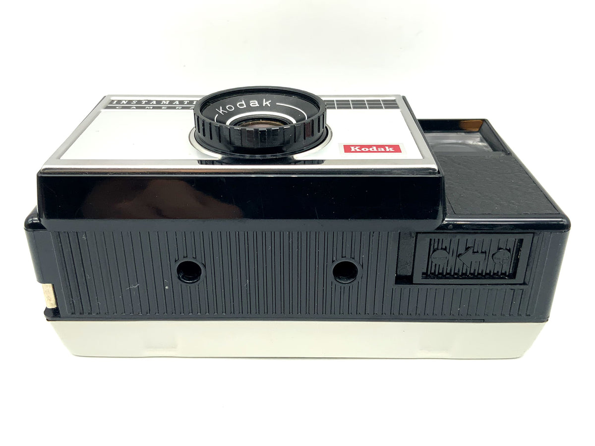 Appareil photo à viseur Kodak Instamatic 224 avec appareil photo compact analogique Reomar