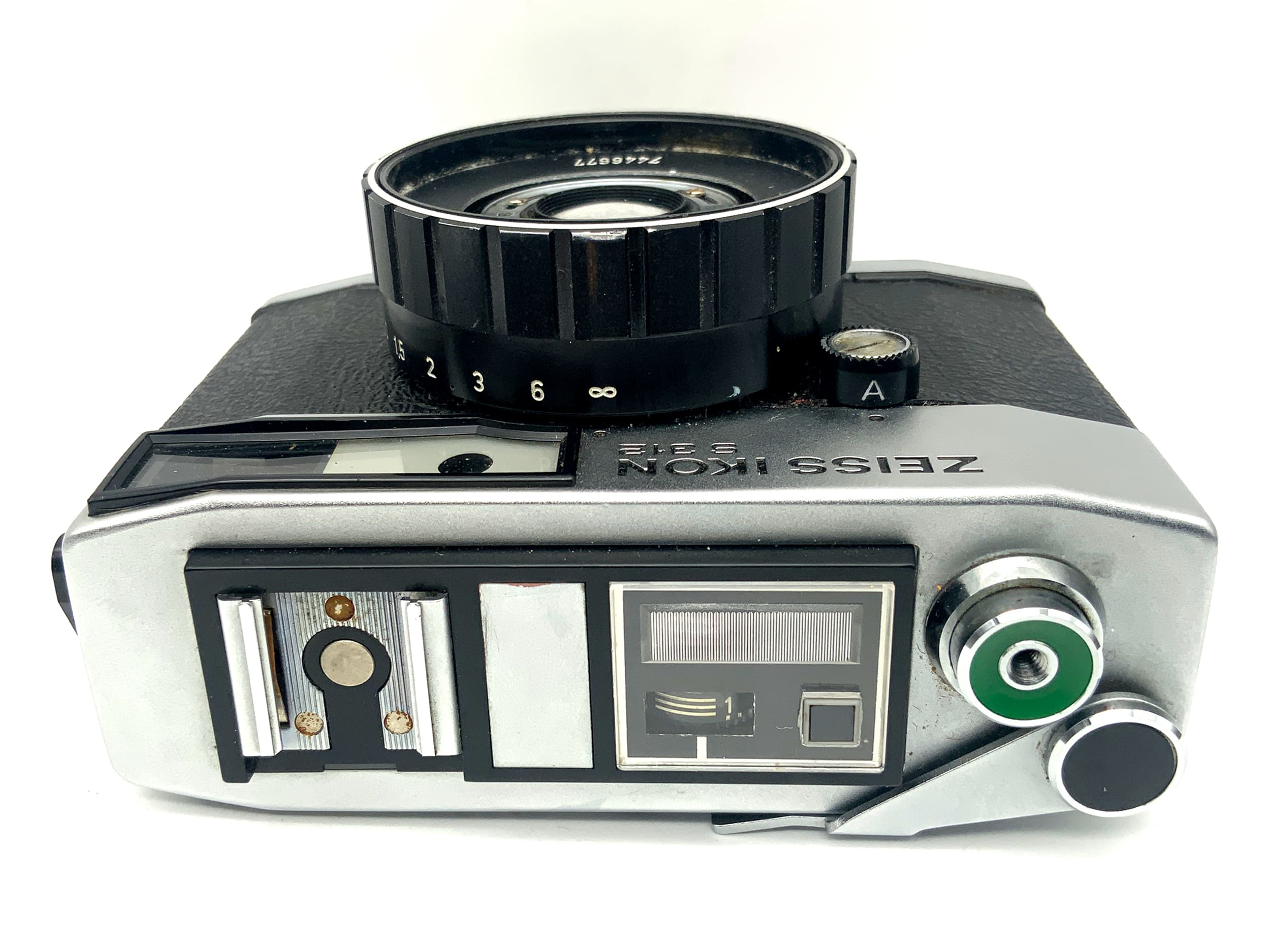 Zeiss Ikon S 312 rangefinder camera with Carl Zeiss Tessar 40mm 1:2.8 analog camera