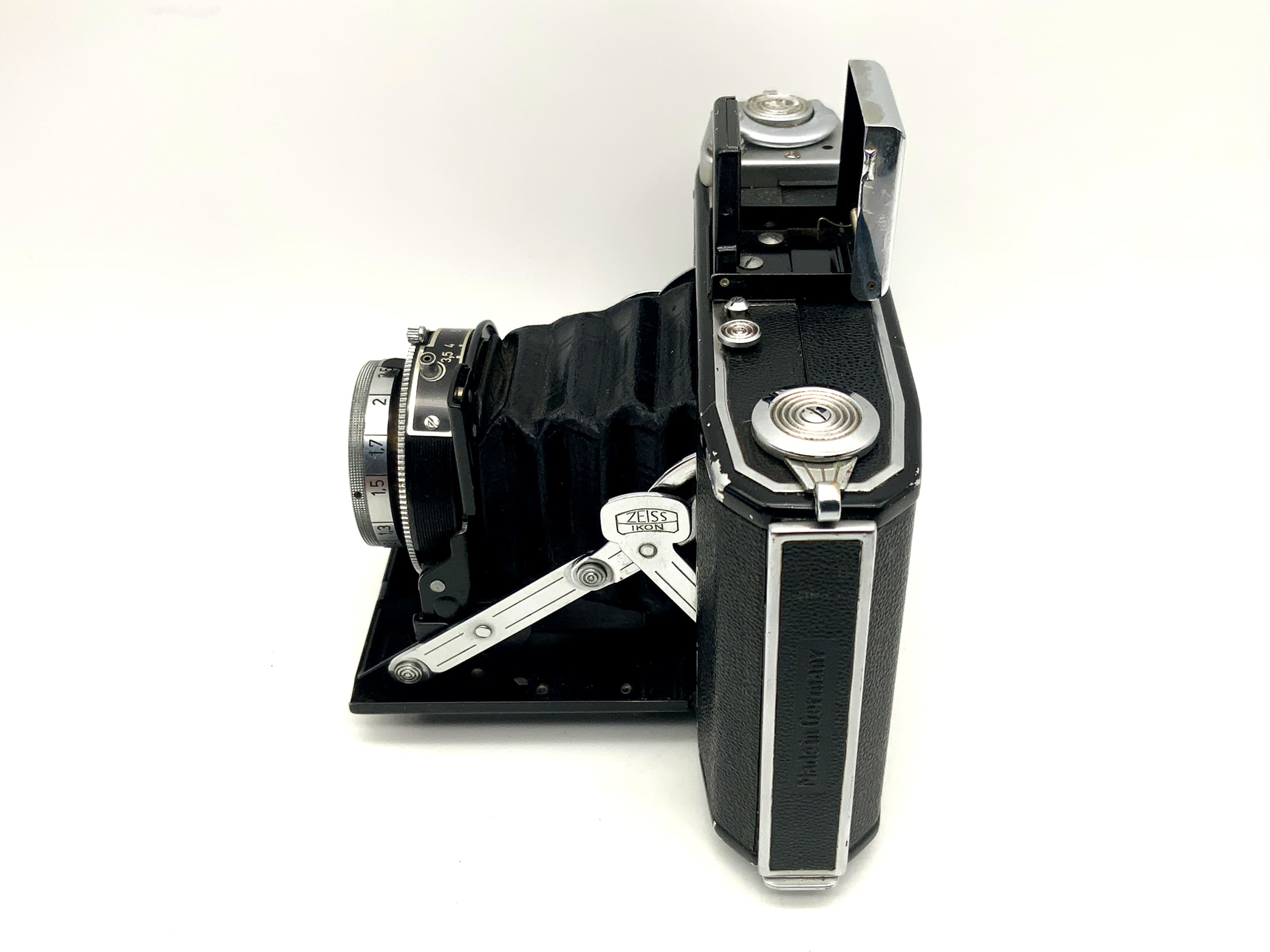 Appareil photo pliant Zeiss Ikon Ikonta 521/16, objectif Novar-Anastigmat 1:4,5 f=7,5 cm, Prontor S