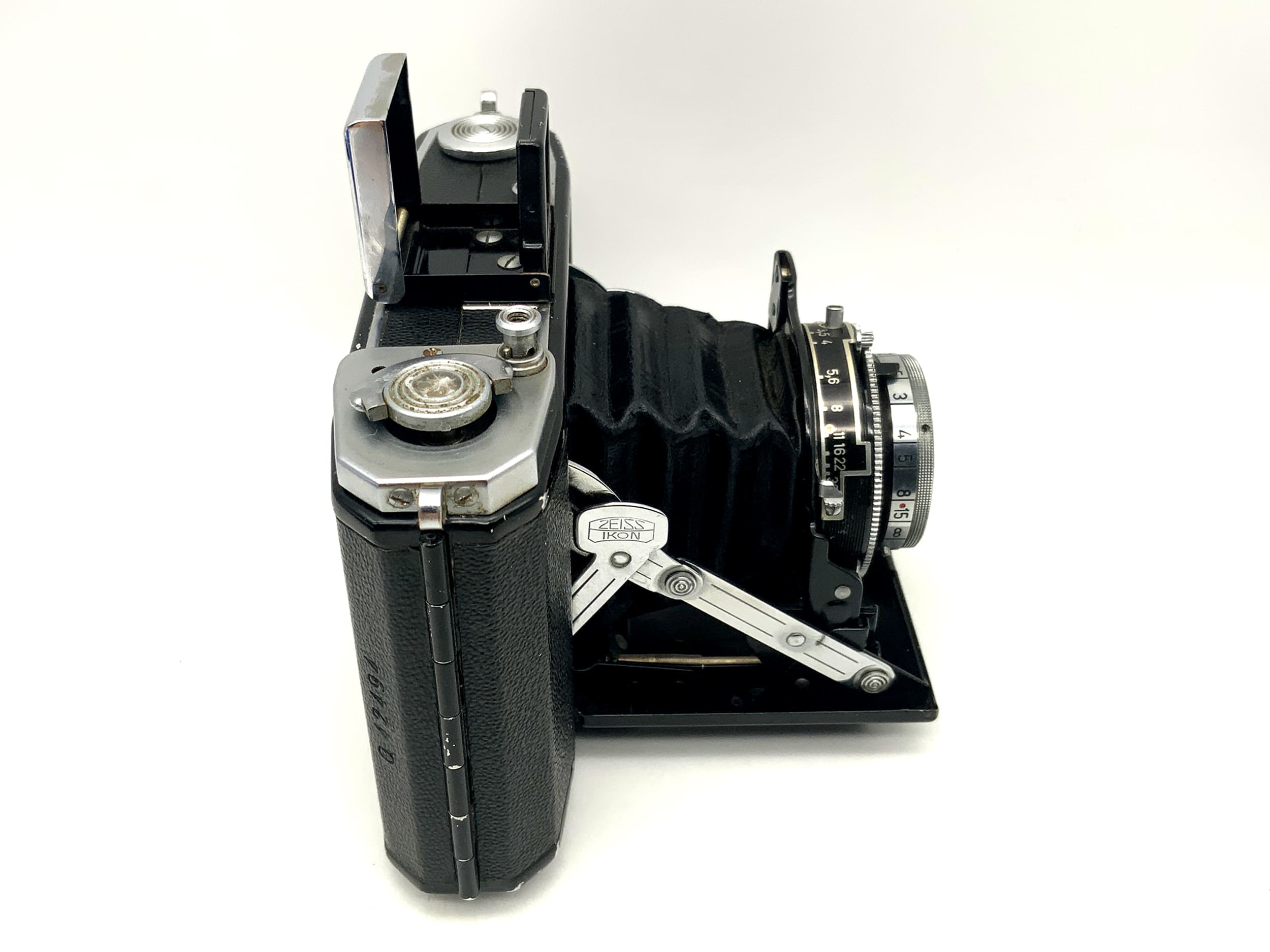 Appareil photo pliant Zeiss Ikon Ikonta 521/16, objectif Novar-Anastigmat 1:4,5 f=7,5 cm, Prontor S