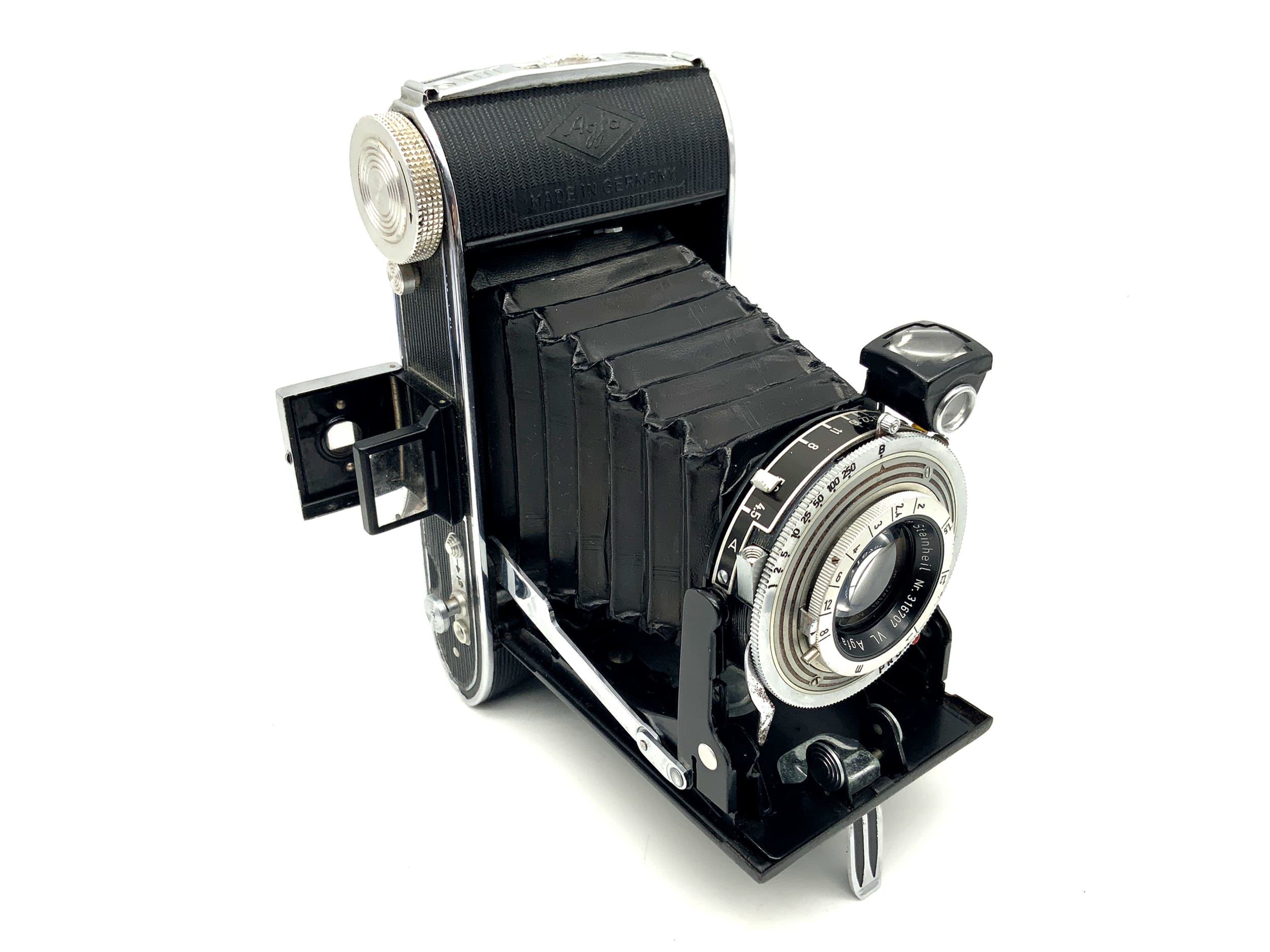 Agfa Billy Record folding camera with Steinheil Apotar 1:4.5 f=105mm Prontor-S