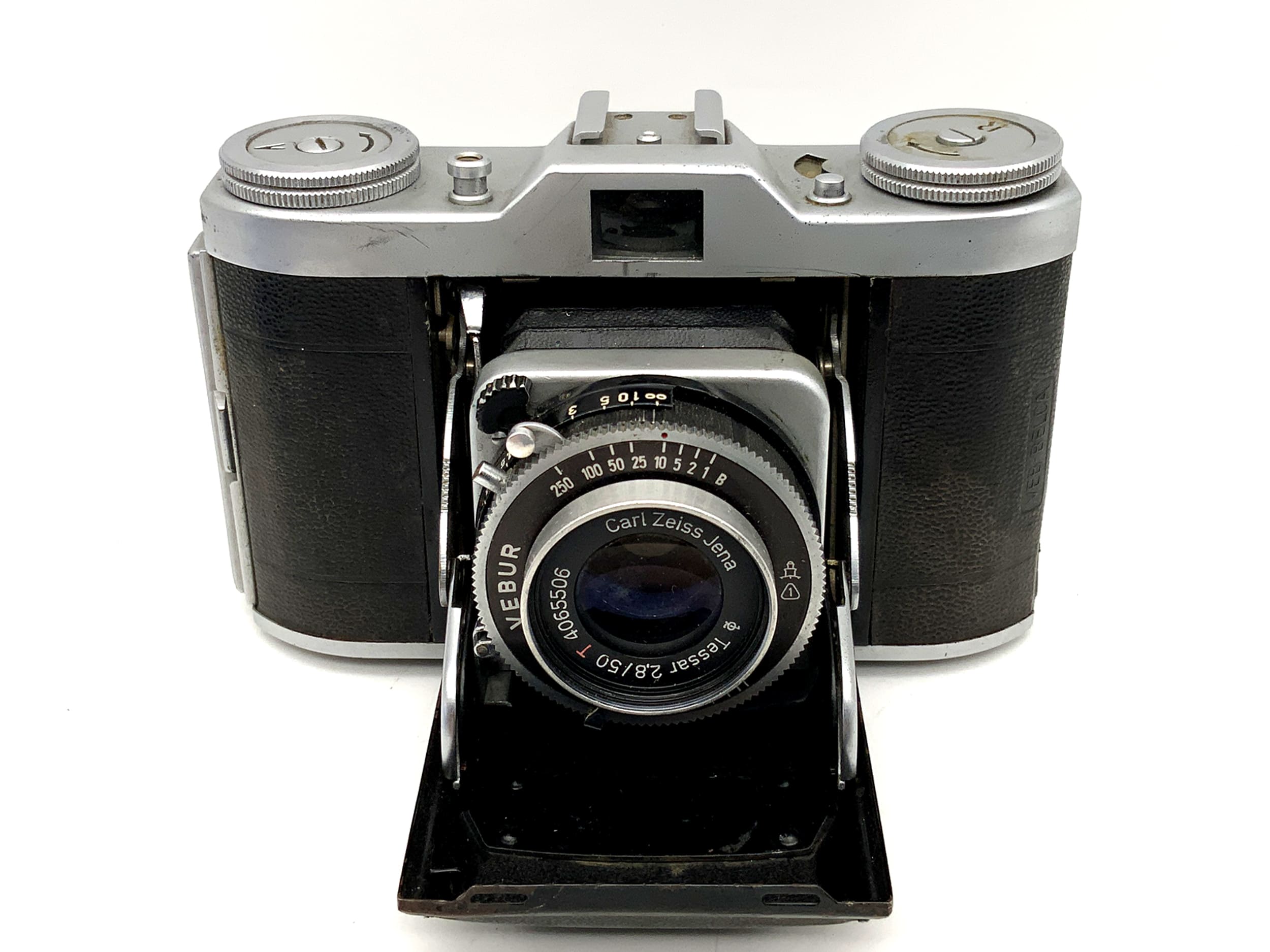 Appareil photo pliant Balda Beltica avec objectif Carl Zeiss Tessar 1:2.8 50 mm rouge T