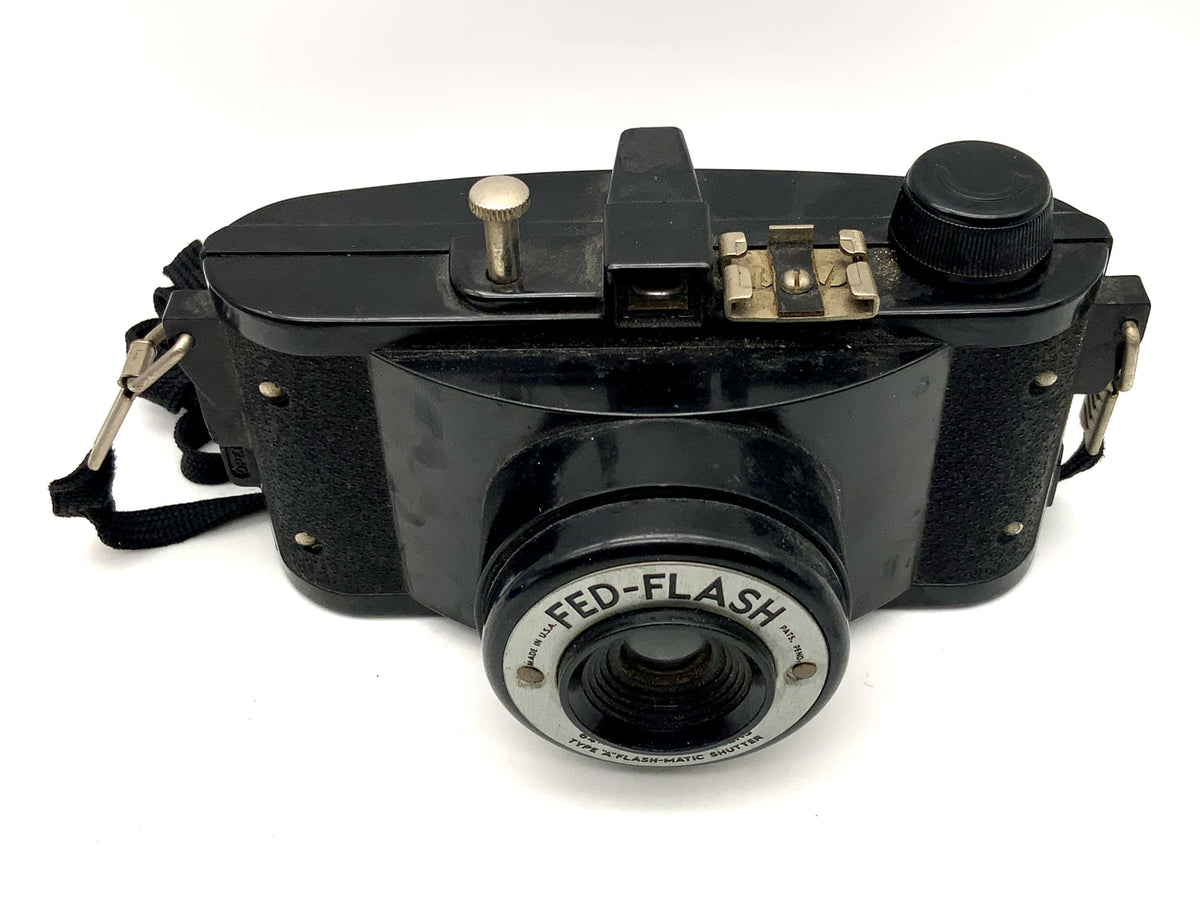 Appareil photo Federal MFG FED-Flash Box avec caméra analogique 64 mm