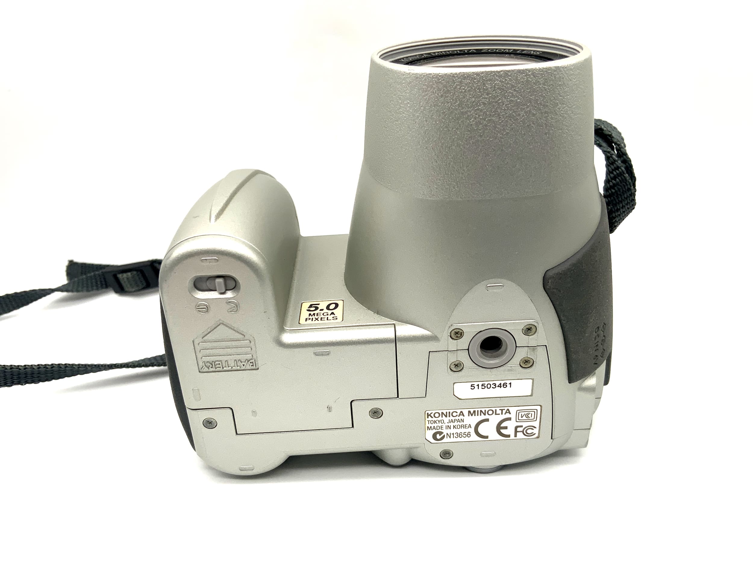 Konica Minolta Dimage Z 20 bridge camera with 36-290mm 1:3.2-3.4 digital camera