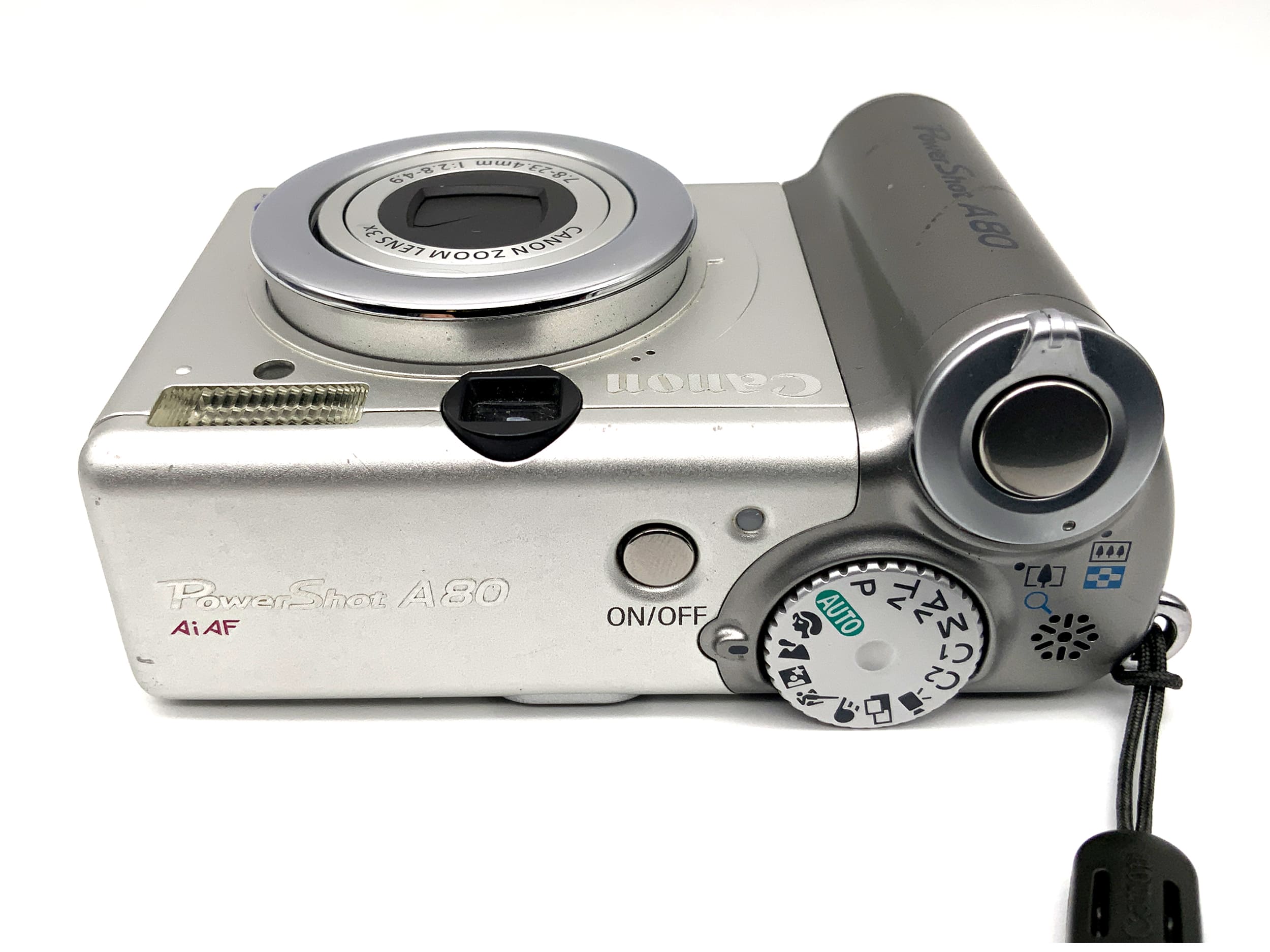 Appareil photo numérique compact Canon PowerShot A80 avec objectif 7,8-23,4 mm f/2,8-4,9 et capteur 4 MP