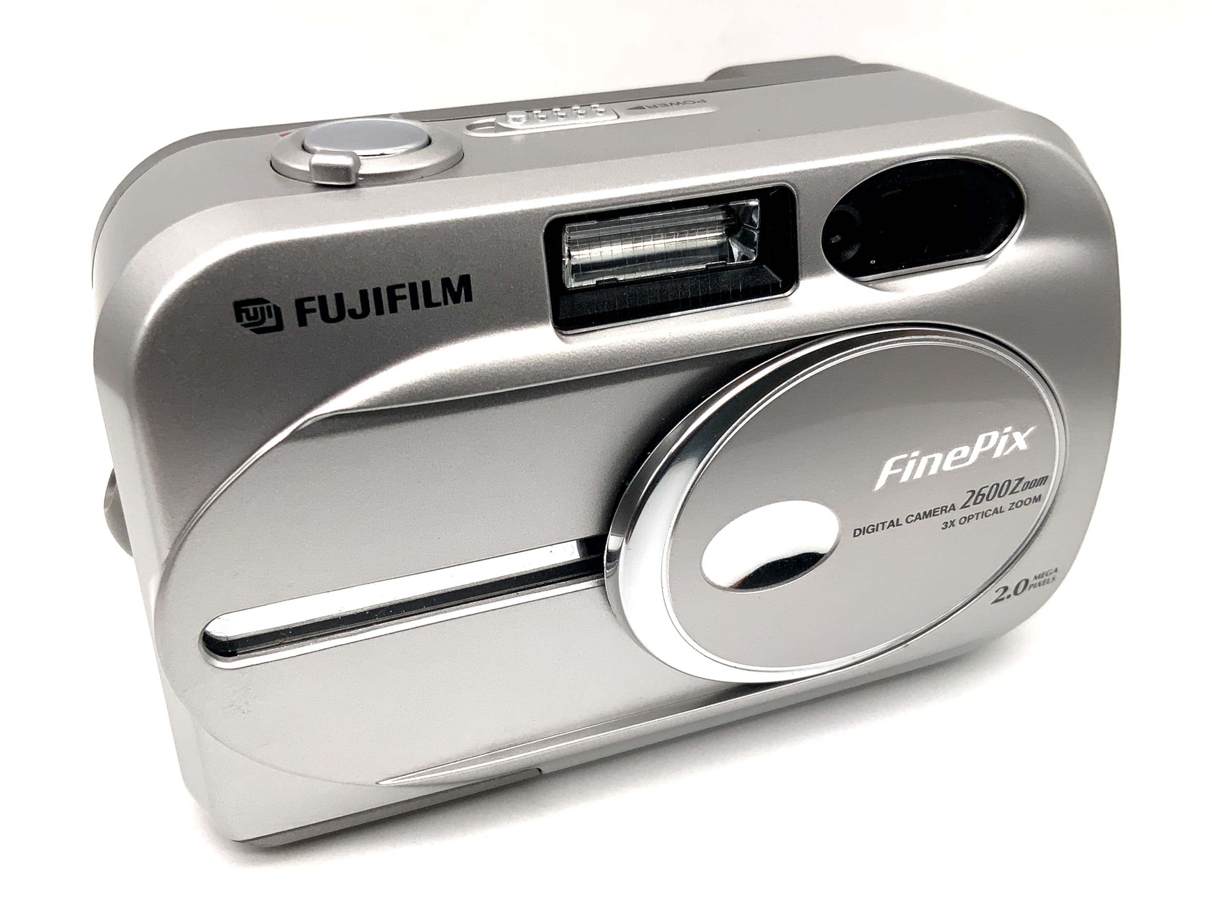 Fujifilm Finepix 2600 zoom digital compact camera with 6-18mm 2MP
