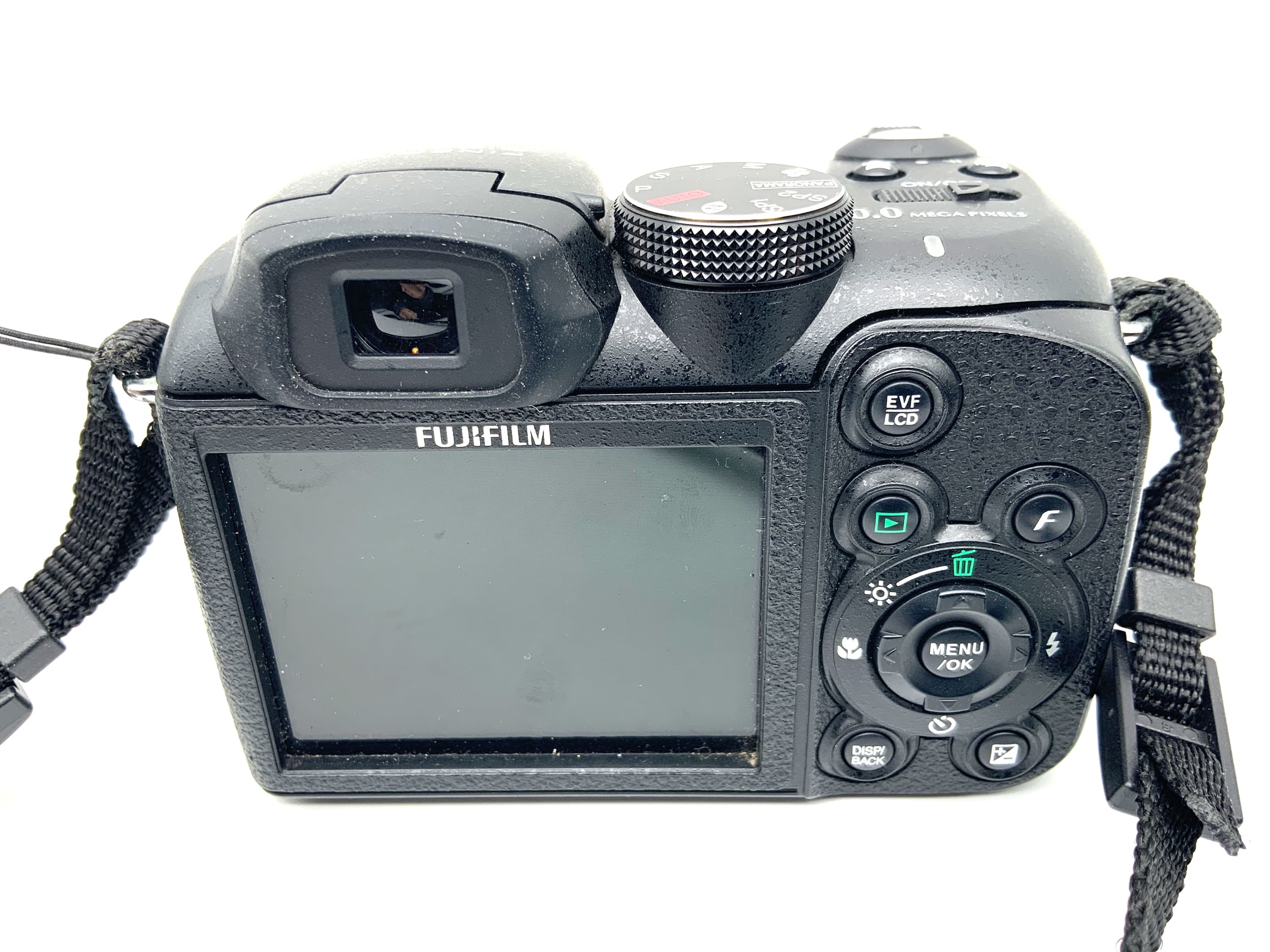 Appareil photo bridge Fujifilm Finepix 1000fd avec objectif 5,9-70,8 mm f/2,8-5 et capteur 10 MP