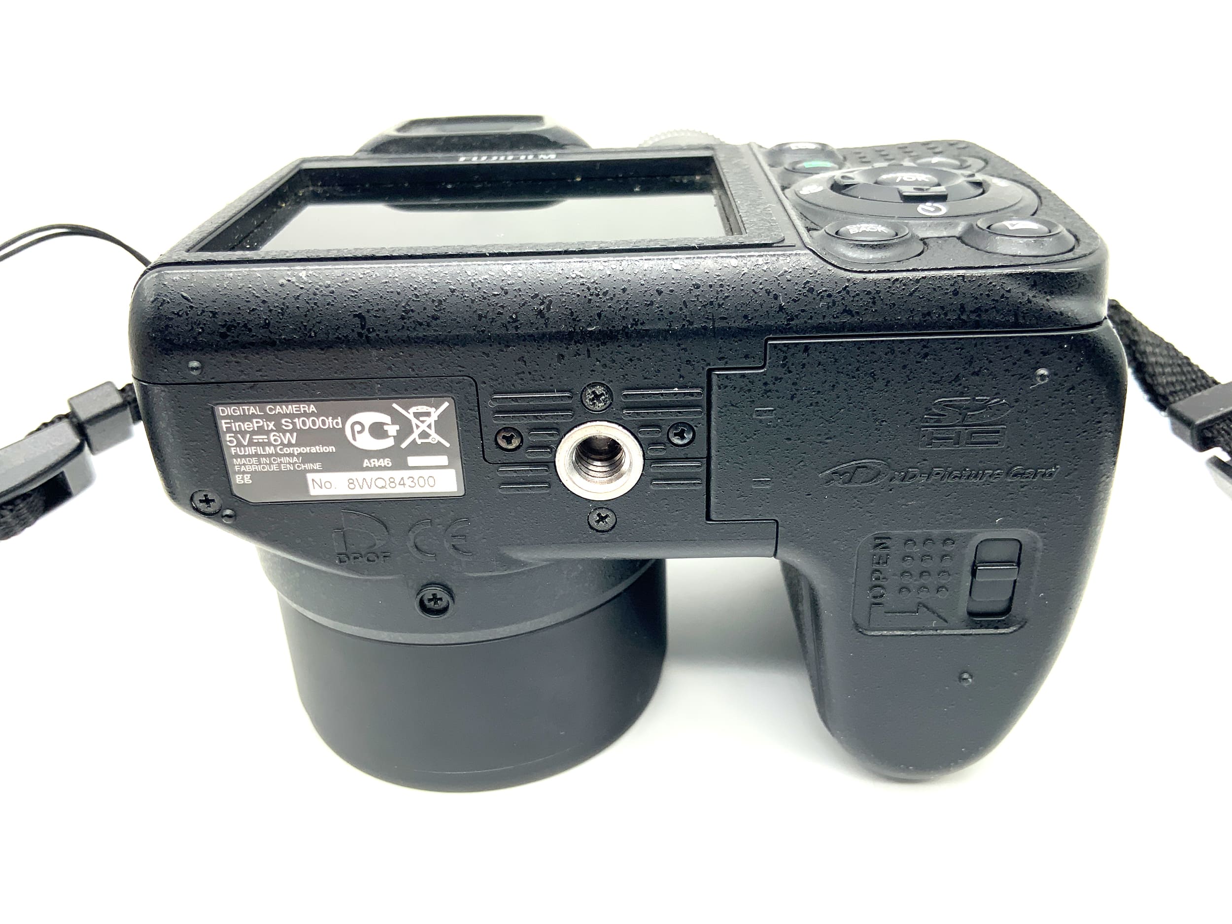 Appareil photo bridge Fujifilm Finepix 1000fd avec objectif 5,9-70,8 mm f/2,8-5 et capteur 10 MP