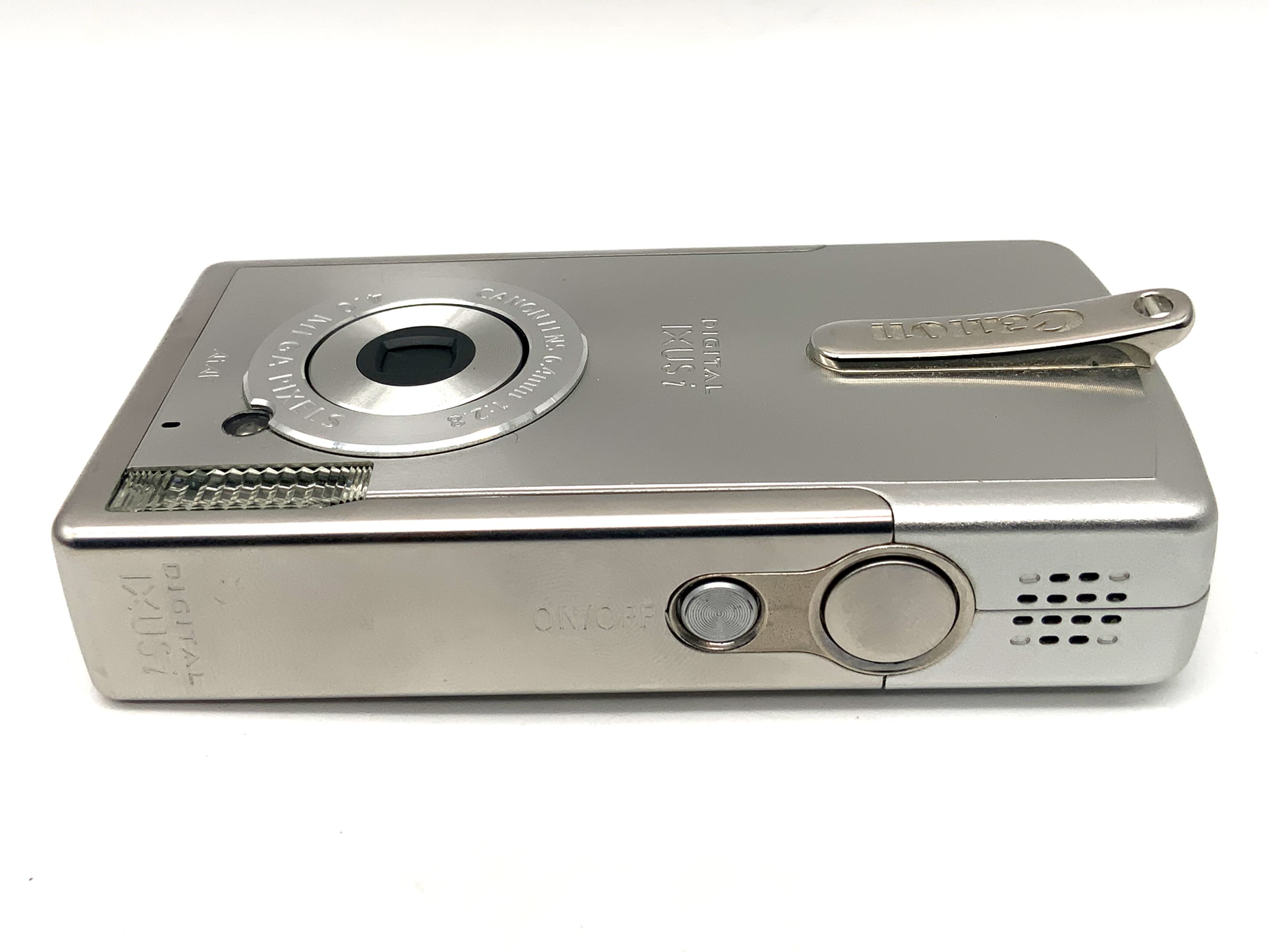 Appareil photo numérique compact Canon Digital Ixus i avec objectif 6,4 mm f/2,8.