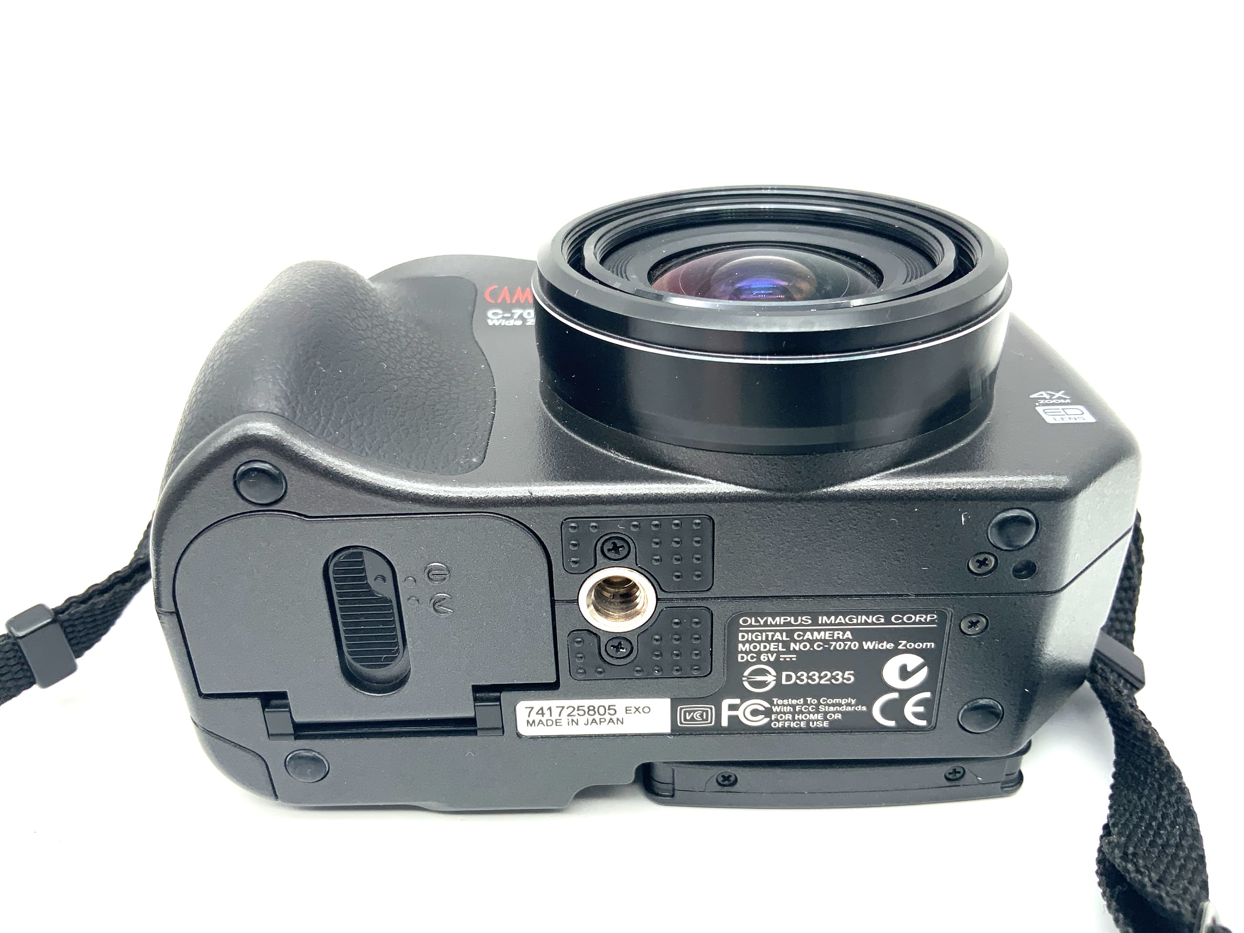 Appareil photo numérique Olympus Camedia C-7070 à zoom grand angle avec objectif 5,7-22,9 mm 1:2,8-4,8