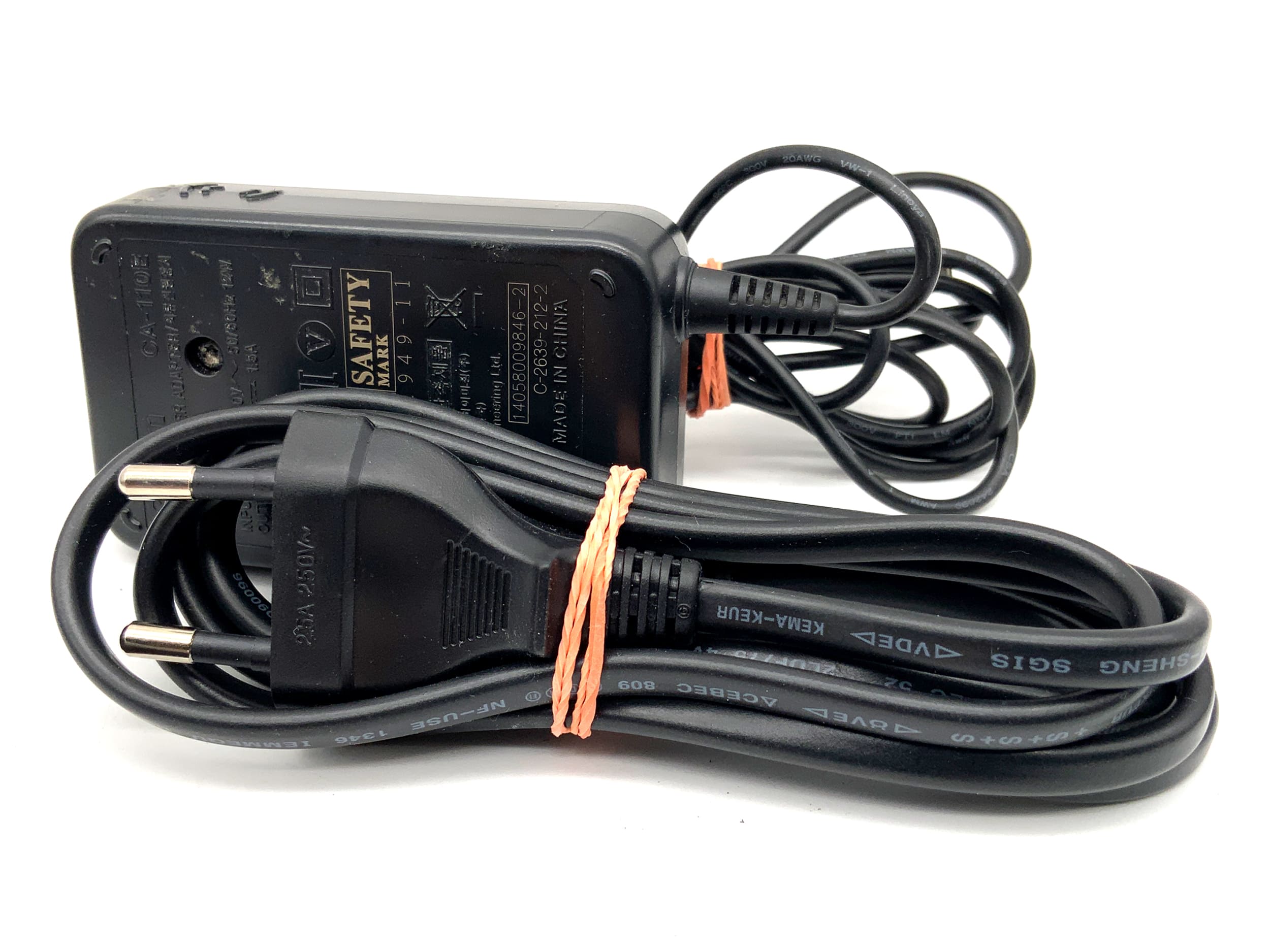 Caméscope Canon Legria HF M56 avec objectif 6,1-61 mm f/1,8 et batterie