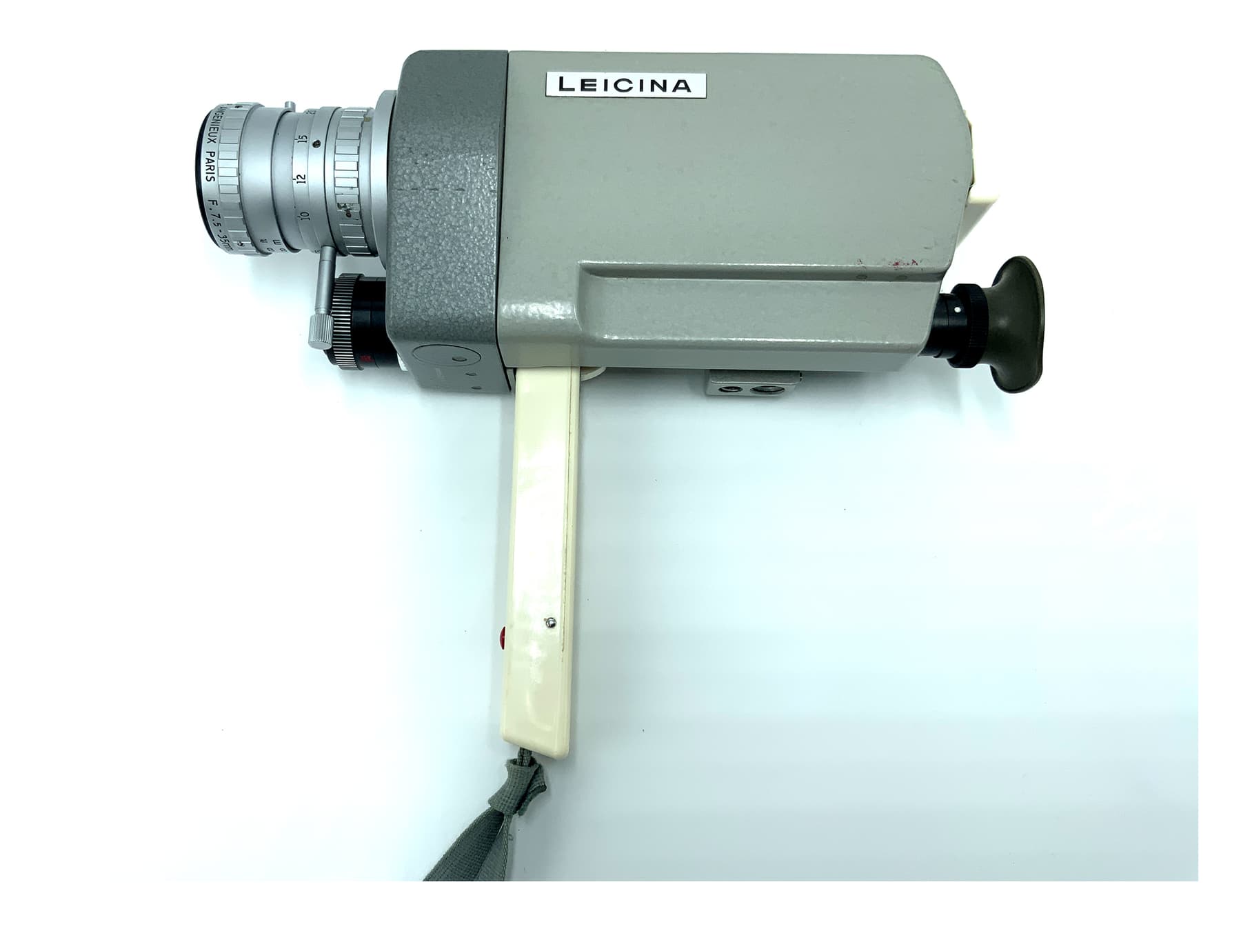 Leicina 8SV Filmkamera mit Angeniux Zoom Type K2 7-35mm 1:1.8