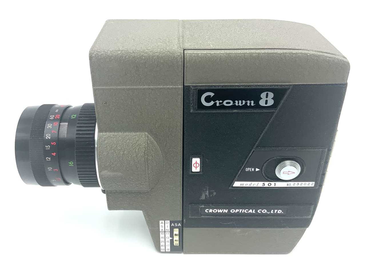 Crown 8 501 Filmkamera mit Reflex Zoom Lens 12-32mm 1:1.8
