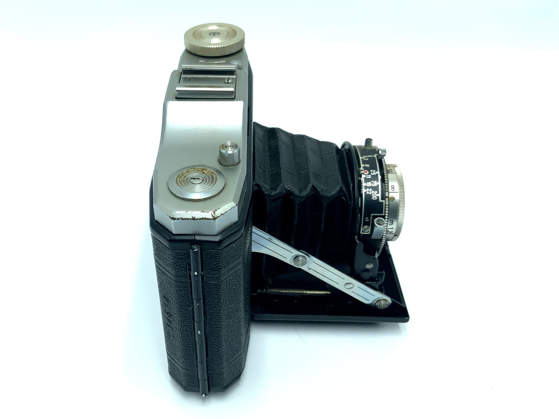 Zeiss Ikon Nettar 517/16 folding camera with Novar Anastigmat 1:6.3 f=75mm Vario