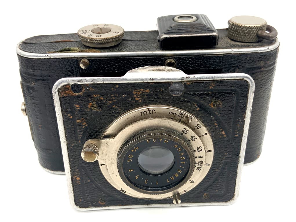 Foth Derby folding camera with Anastigmat 50mm 1:3.5 analogue camera