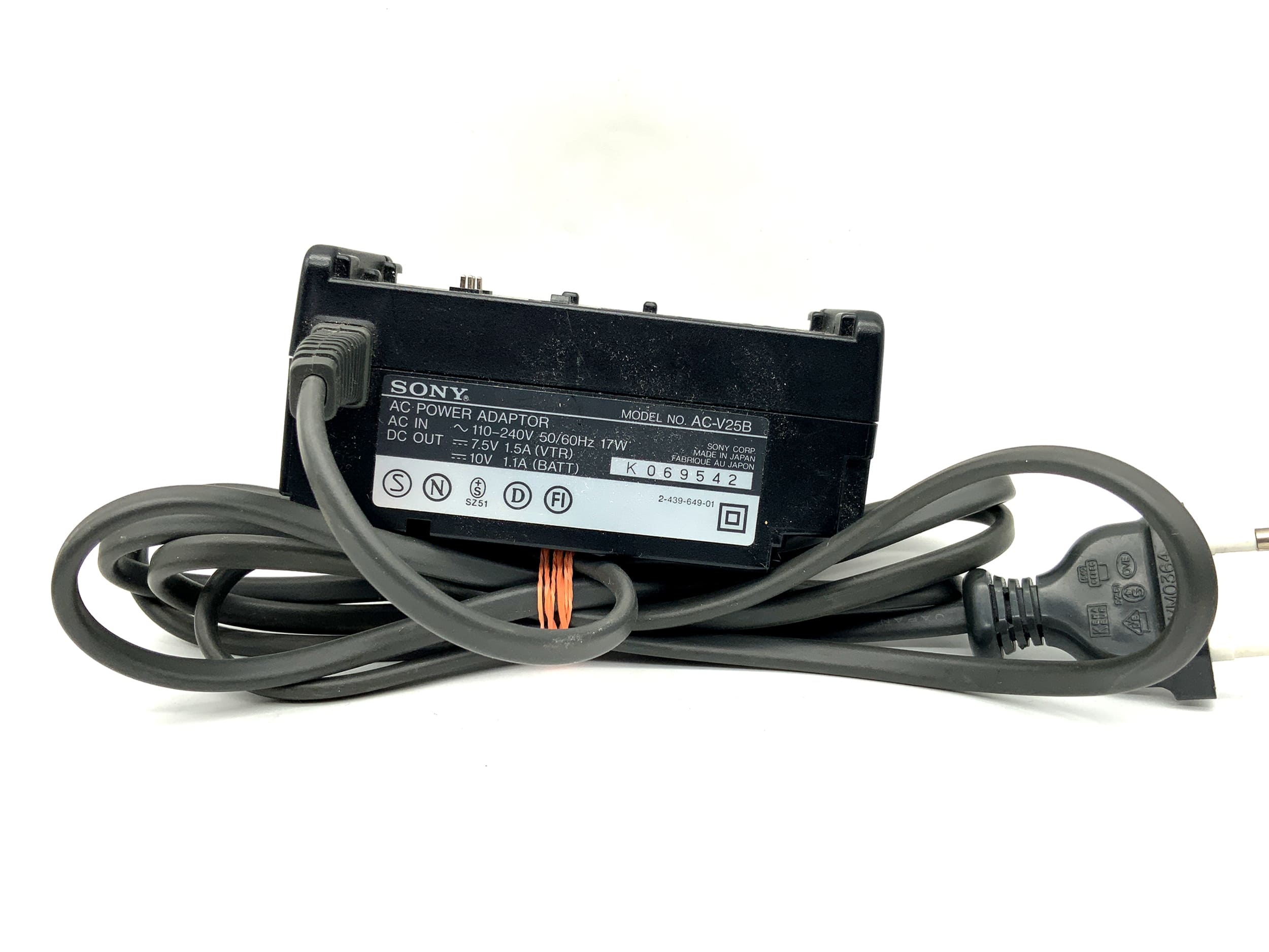 Chargeur de batterie Sony AC-V25B pour modèles NP-55H, NP-60D, NP-66H, NP-77H, NP-80 et NP-80D