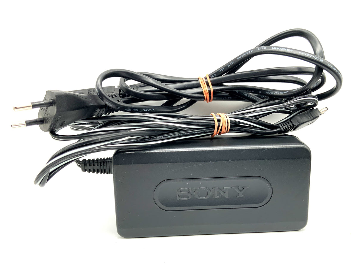 Chargeur de batterie Sony AC-L10A