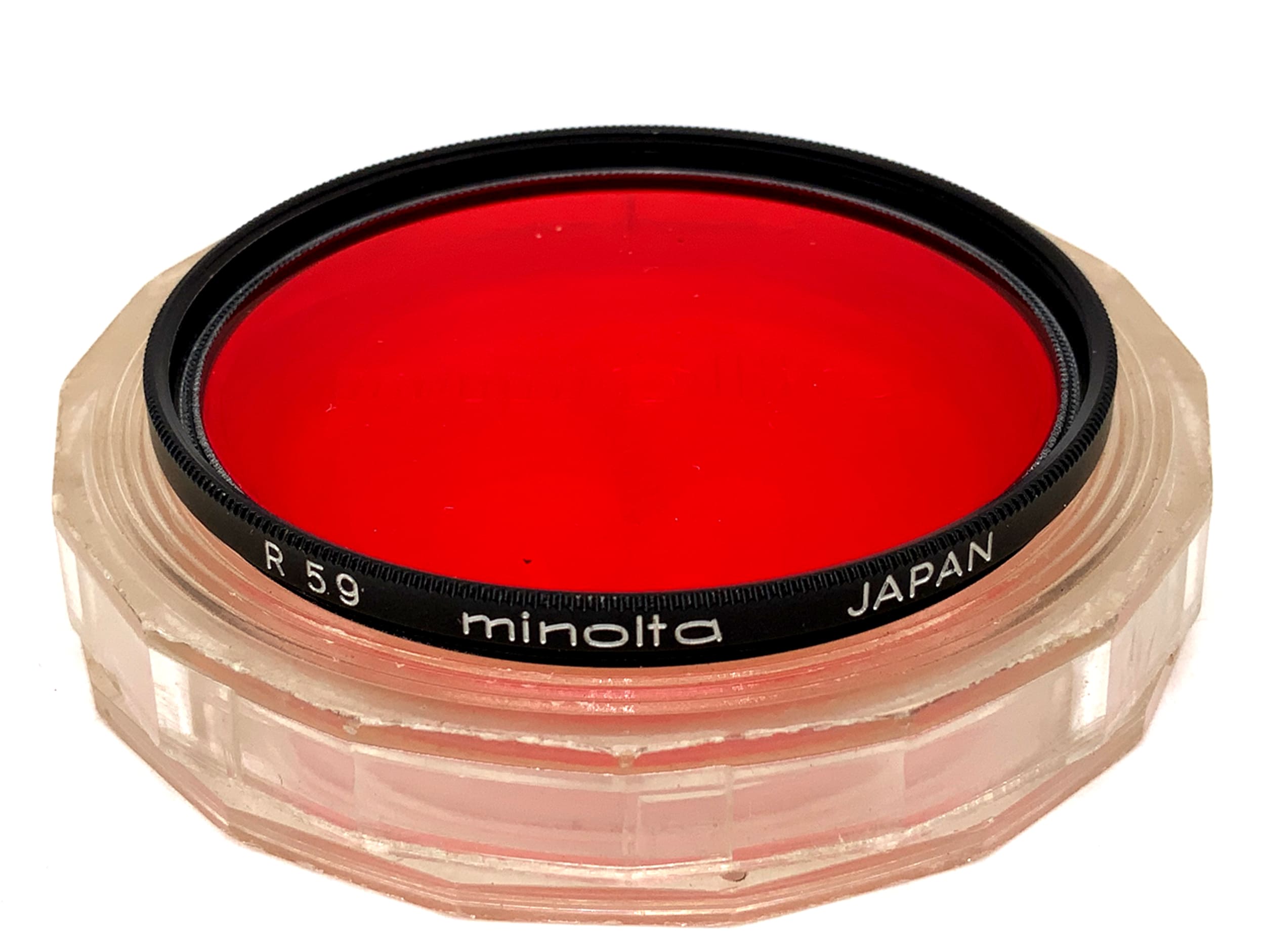 Minolta red color filter R 59 F52NA in case, 52mm filter thread