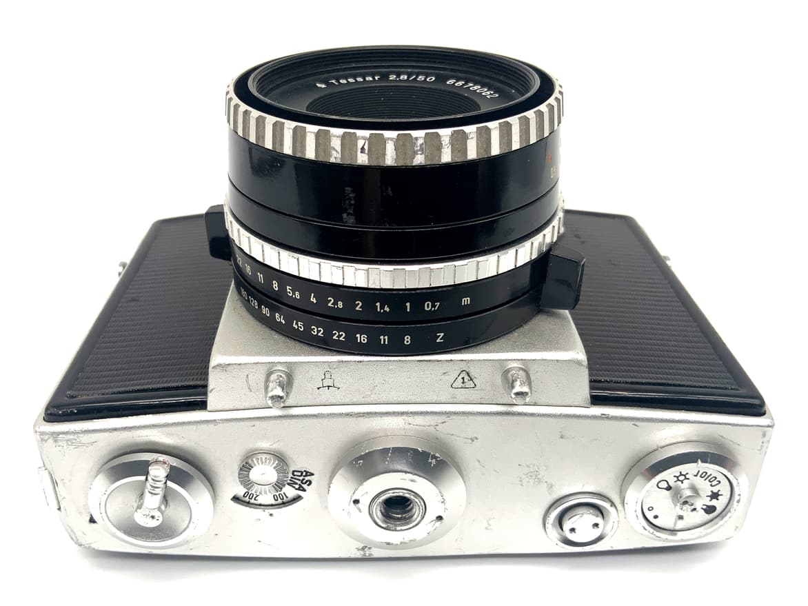 Pentacon Pentina fm SLR 35mm SLR analog Body mit Carl Zeiss Tessar 50mm 1:2.8