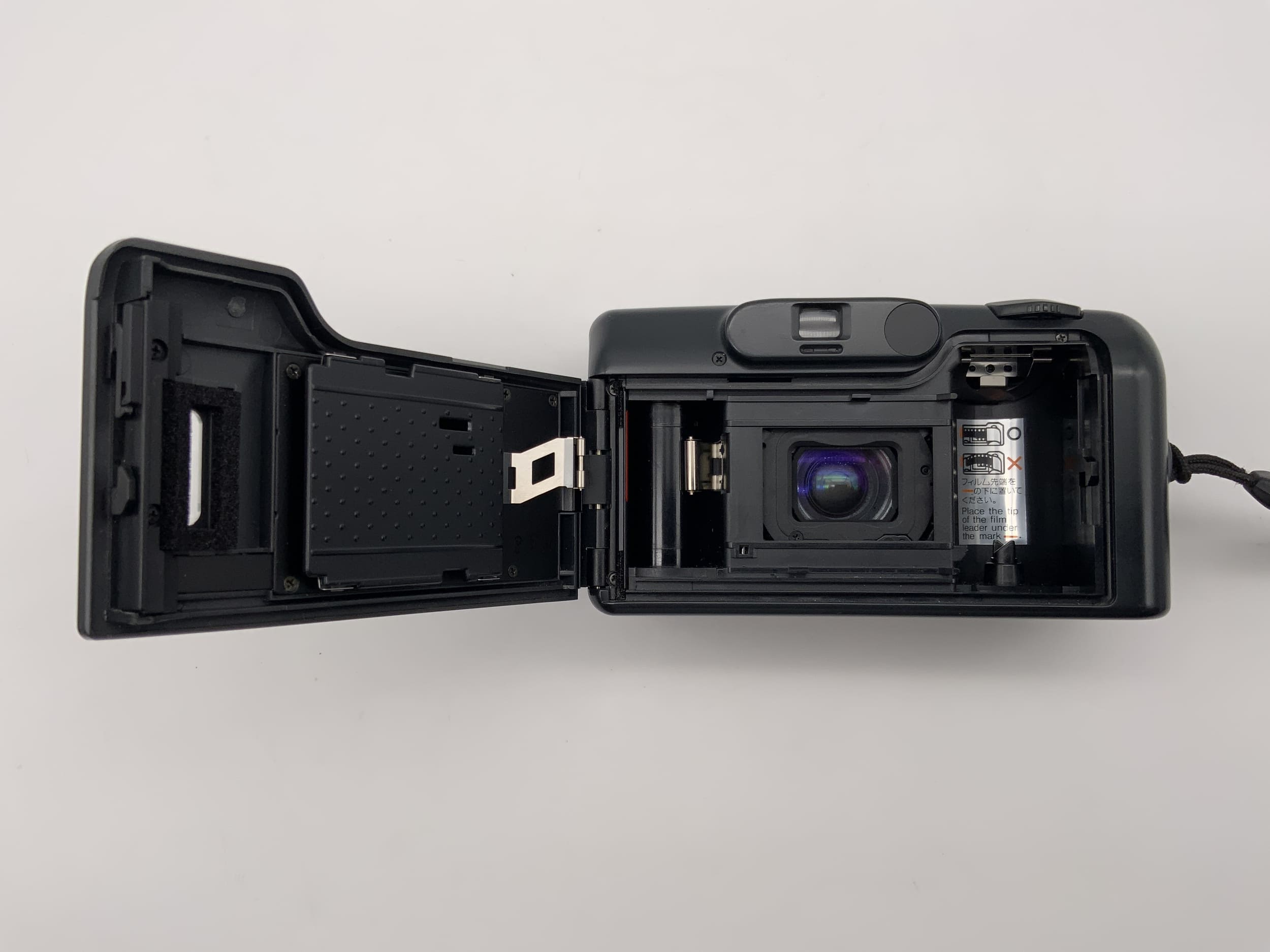 Appareil photo compact Yashica Microtec Zoom 90, format 35 mm