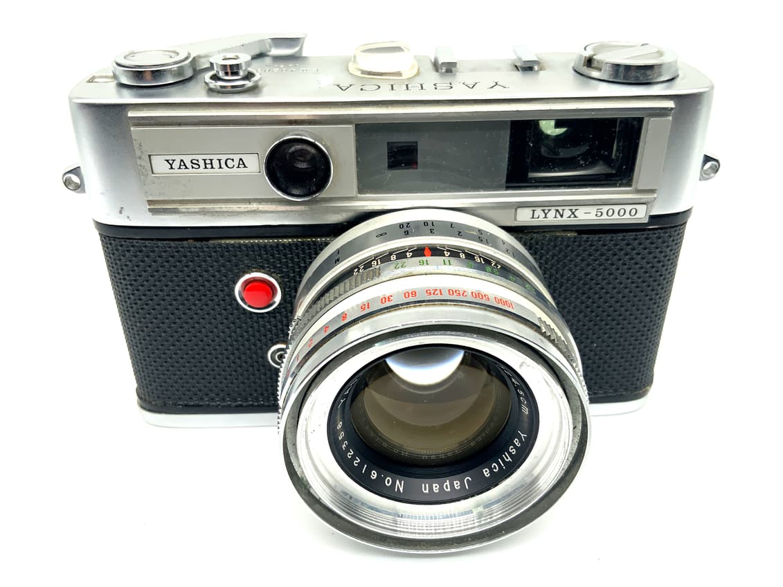 Yashica Lynx-5000 Messsucherkamera mit Yashinon 45mm 1:1.8 Analogkamera