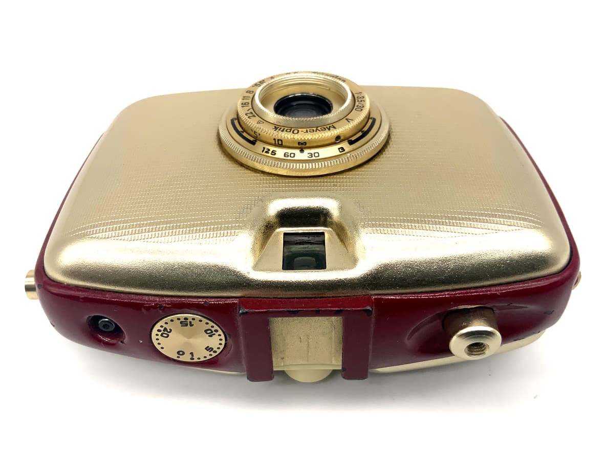 Pentacon Penti Sucherkamera mit 1:3.5/30mm V Meyer-Optik Trioplan Gold & Rot
