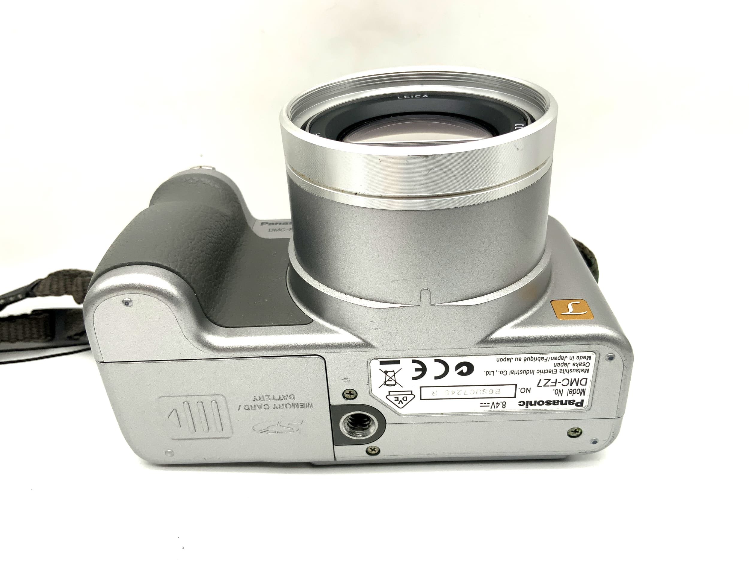 Panasonic Lumix DMC-FZ7 bridge camera with Leica DC Vario-Elmarit f/6-72mm Asph.