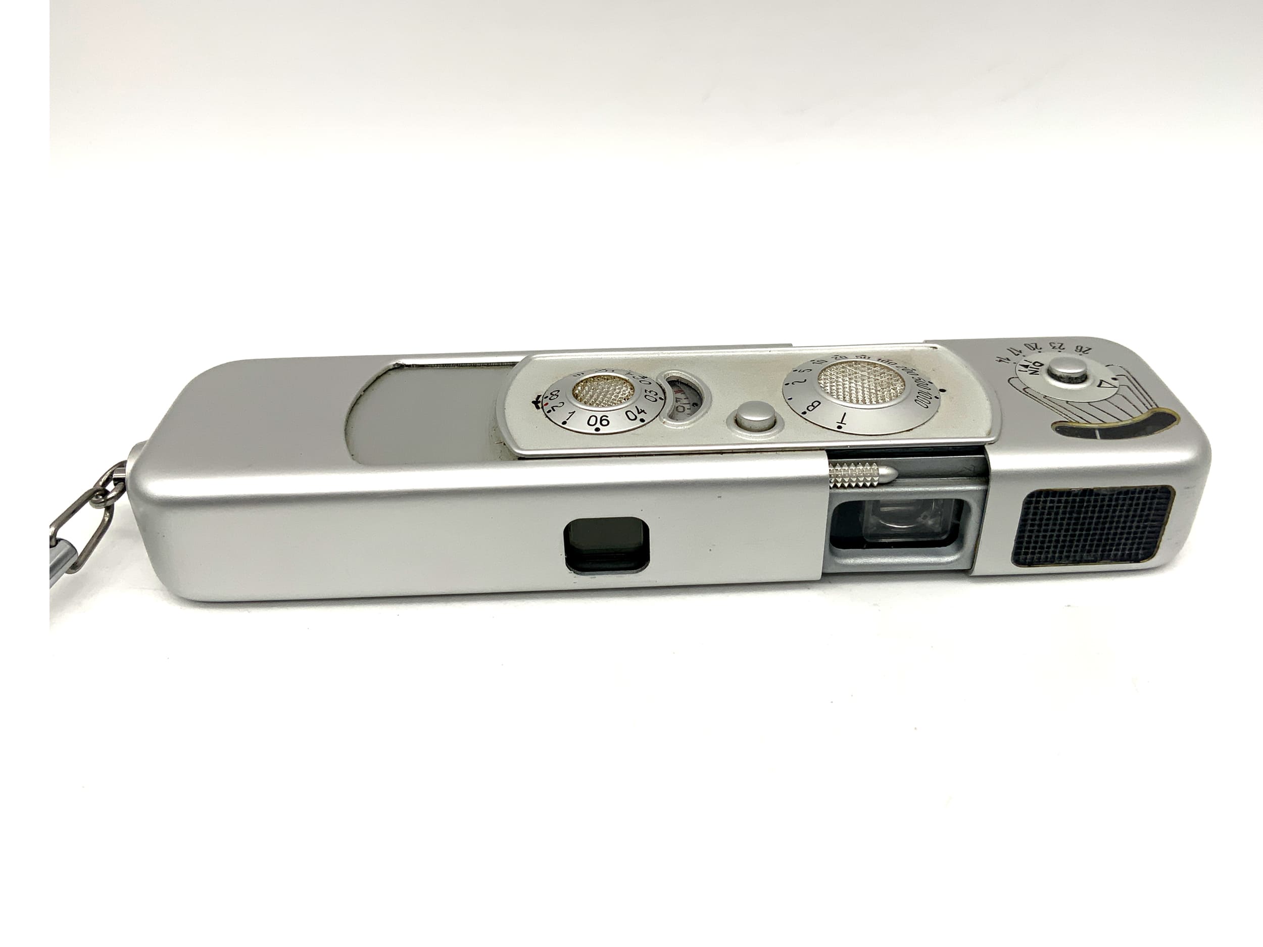 Appareil photo miniature Minox B avec objectif subminiature Complan 1:3.5 15 mm