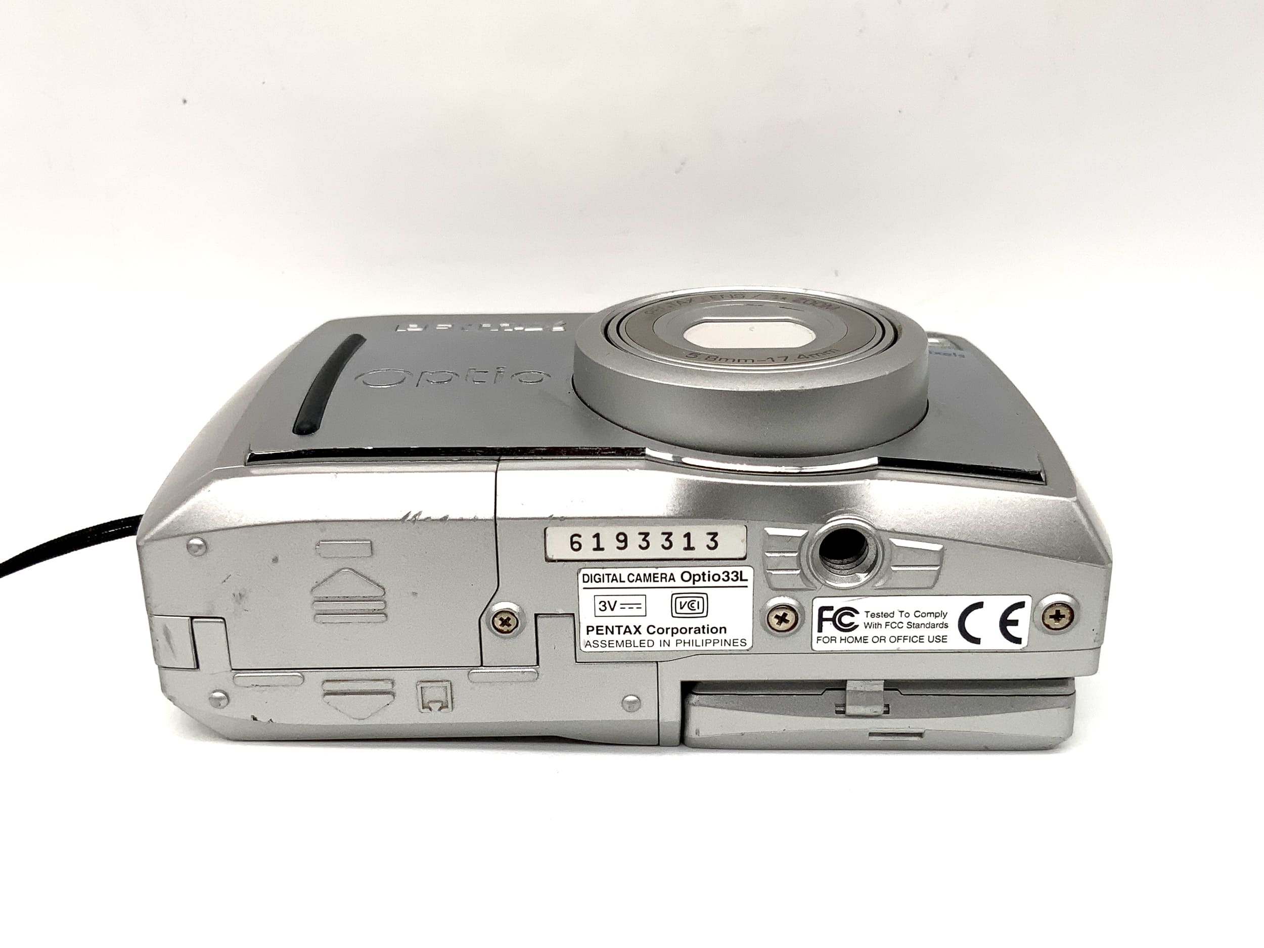 Pentax Optio 33L digital compact camera with 5.8-17.4mm