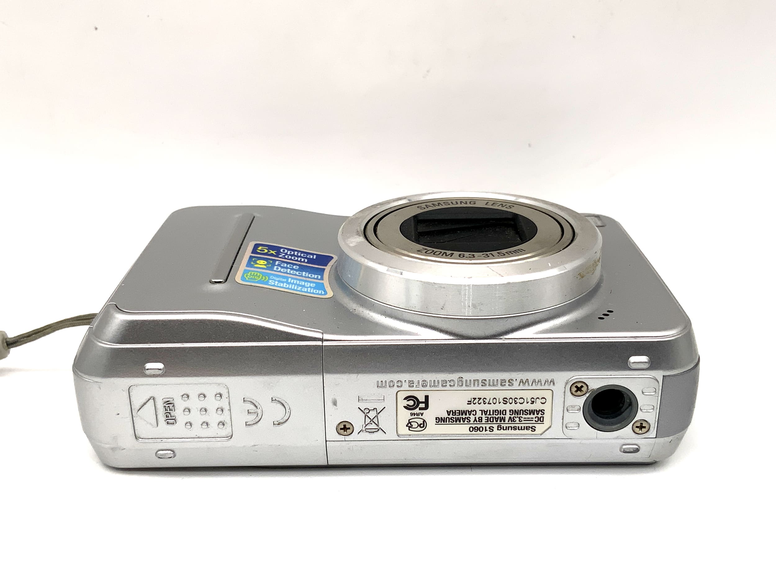 Samsung S1060 Digital Compact Camera with 6.3-31.5mm