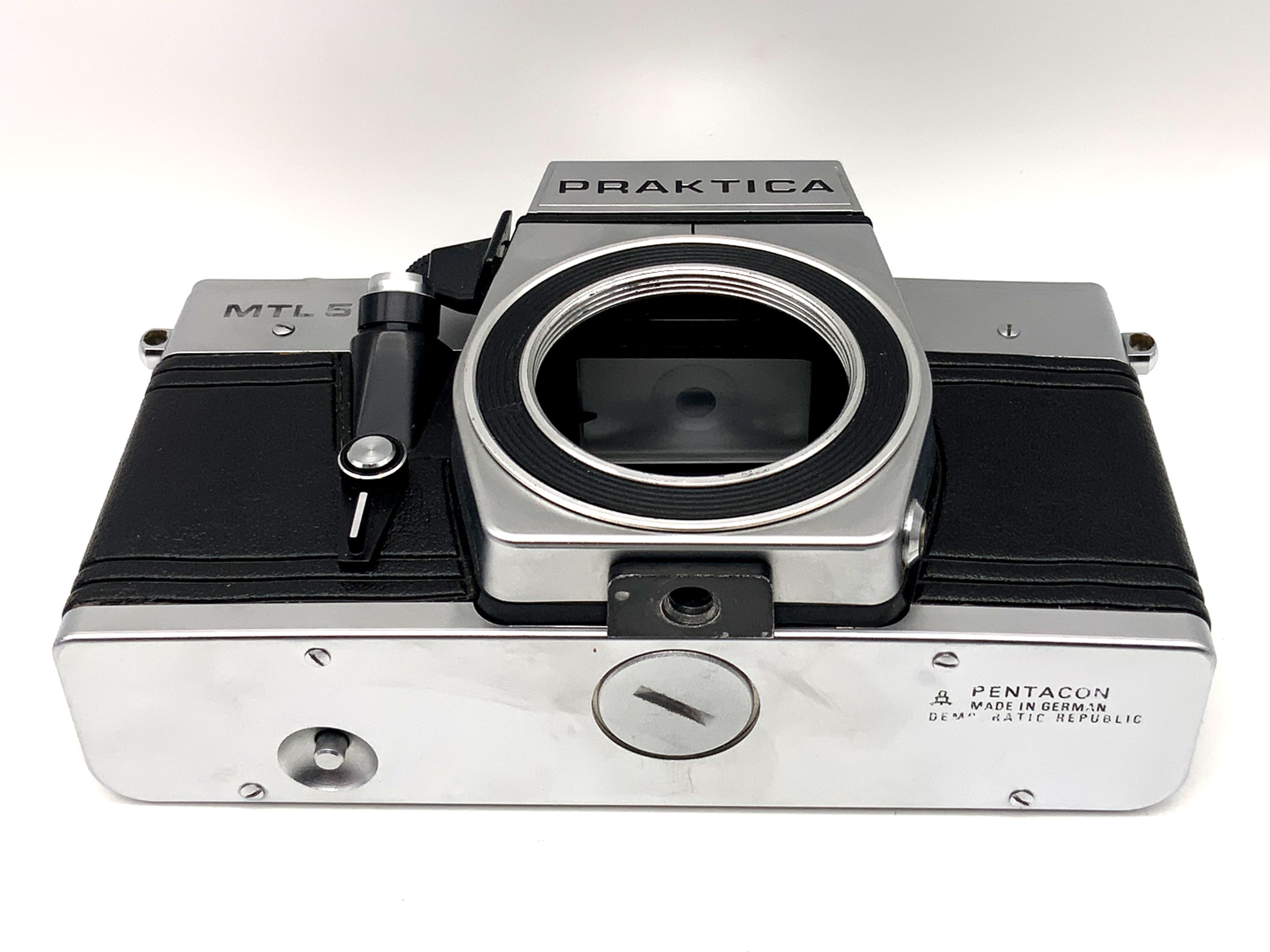 Appareil photo reflex argentique Praktica MTL 5 35 mm avec boîtier Pentacon (M42)