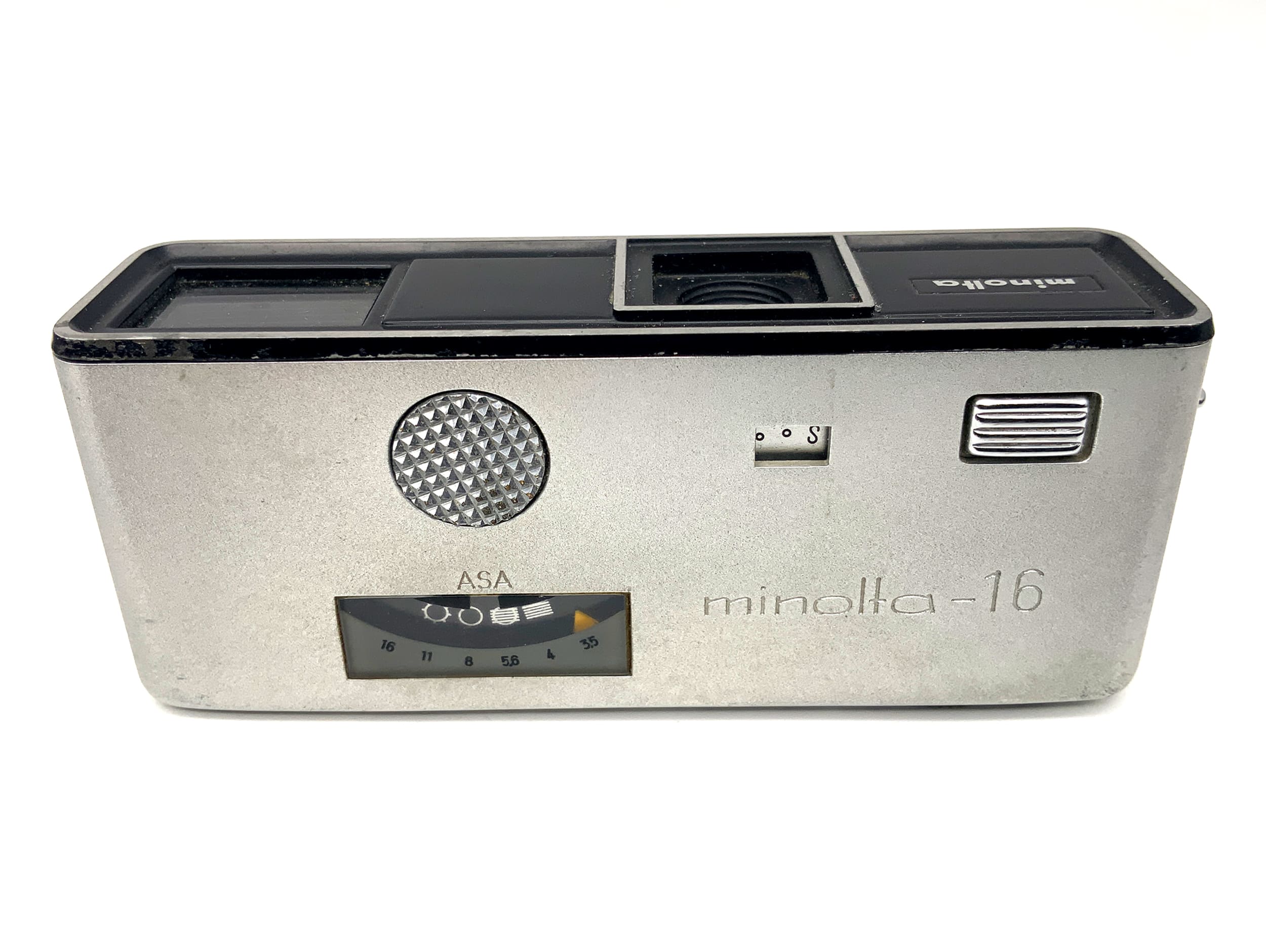 Appareil photo miniature Minolta modèle P avec objectif subminiature Rokkor 25 mm 1:3,5