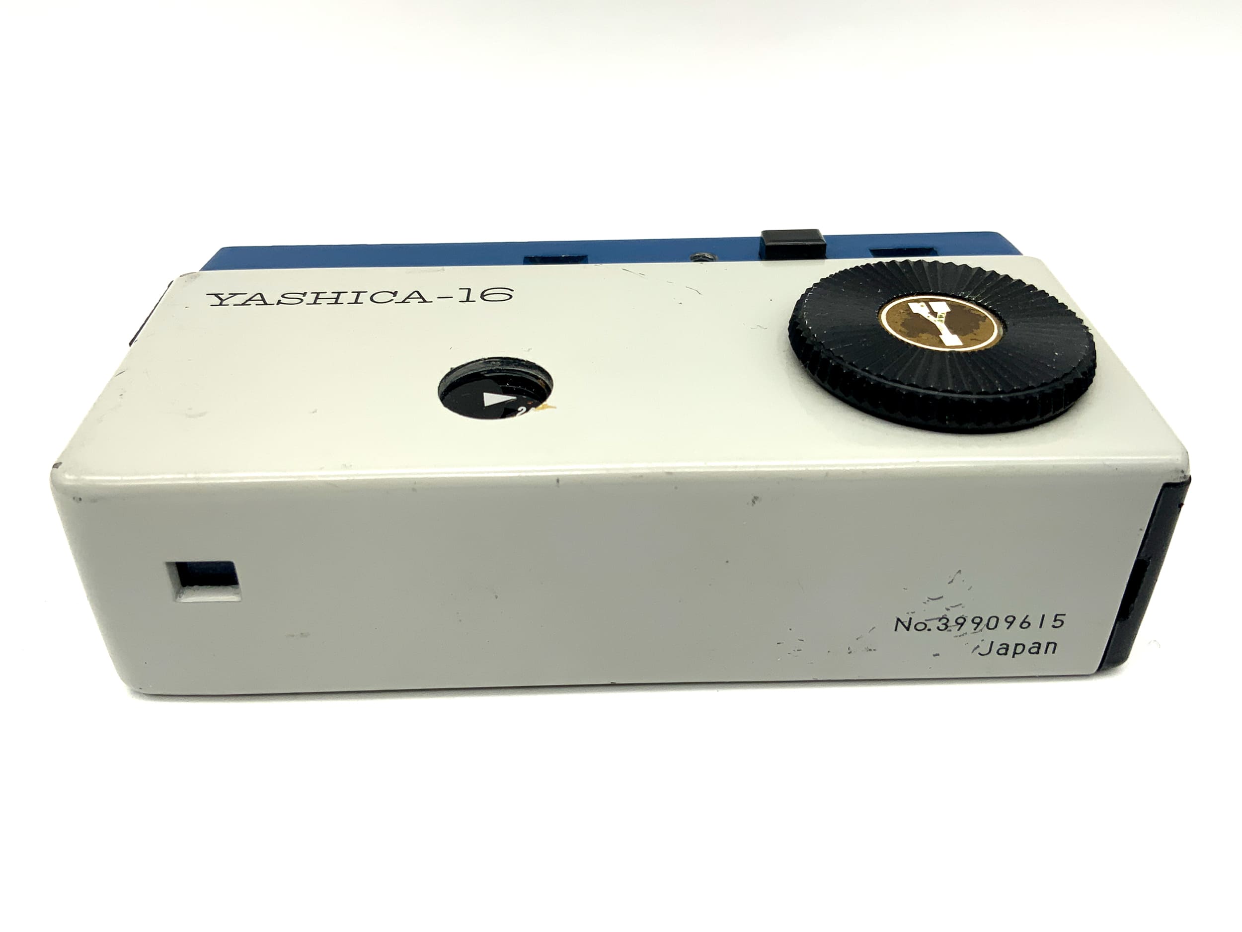 Appareil photo miniature Yashica Y16 avec objectif subminiature Yashinon 25 mm 1:3,5