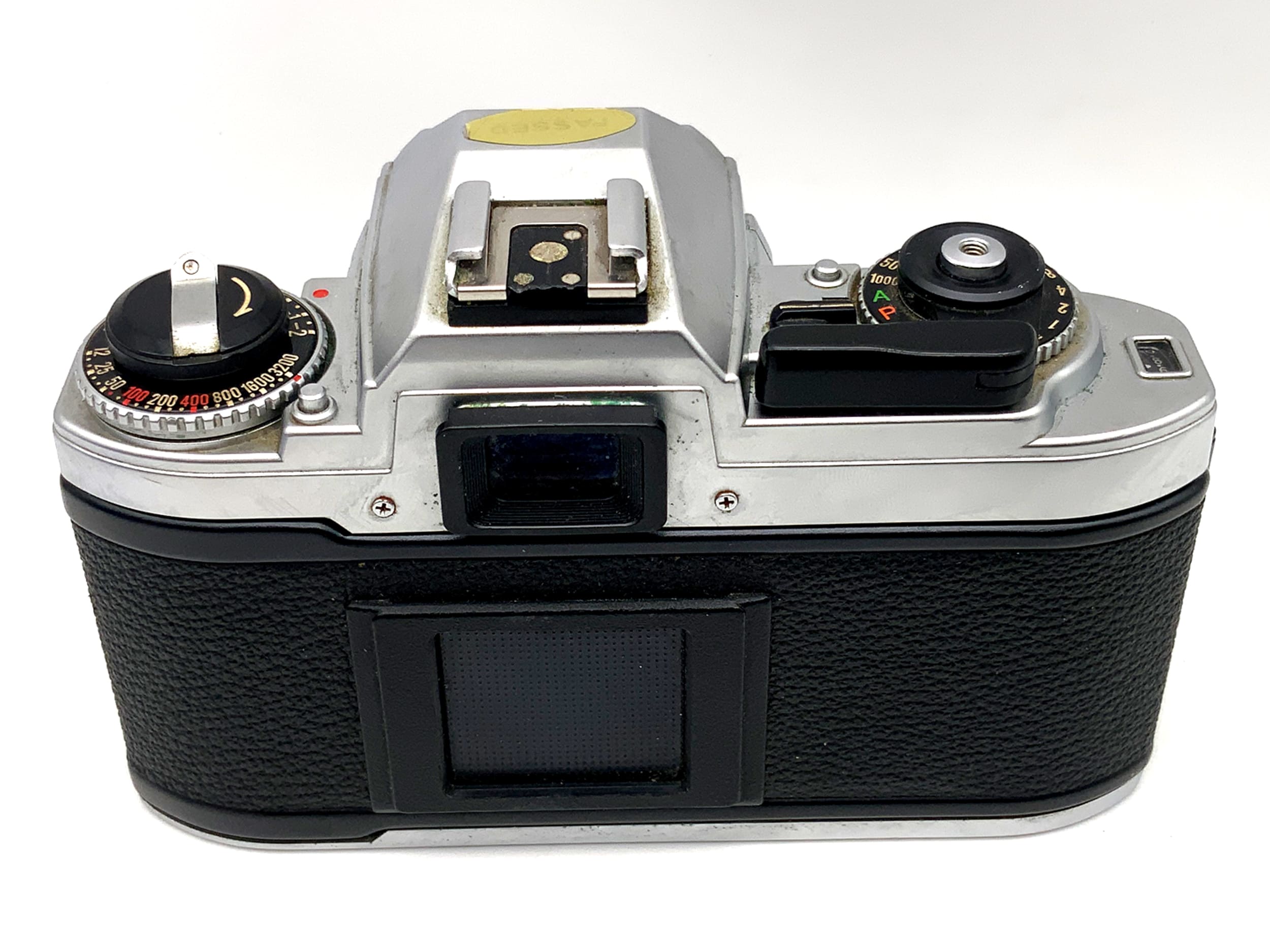Nikon FG 35mm SLR analog camera body (Nikon F)