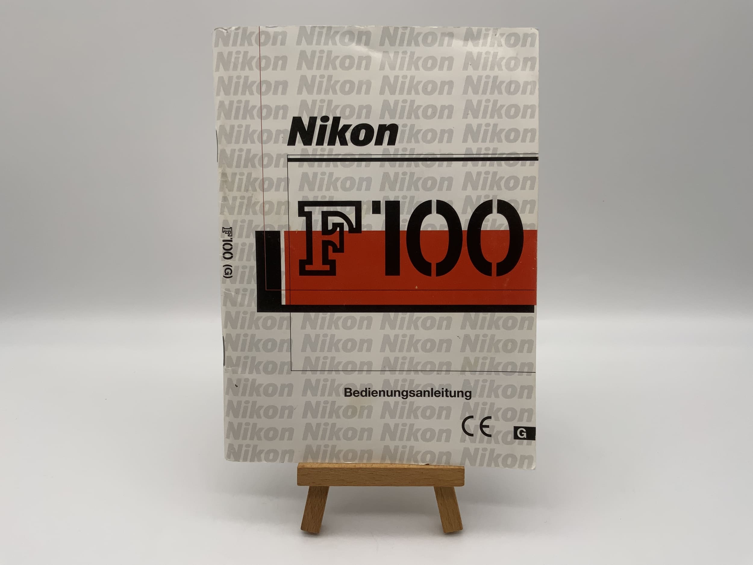 Manuel d'utilisation du Nikon F100 (allemand)