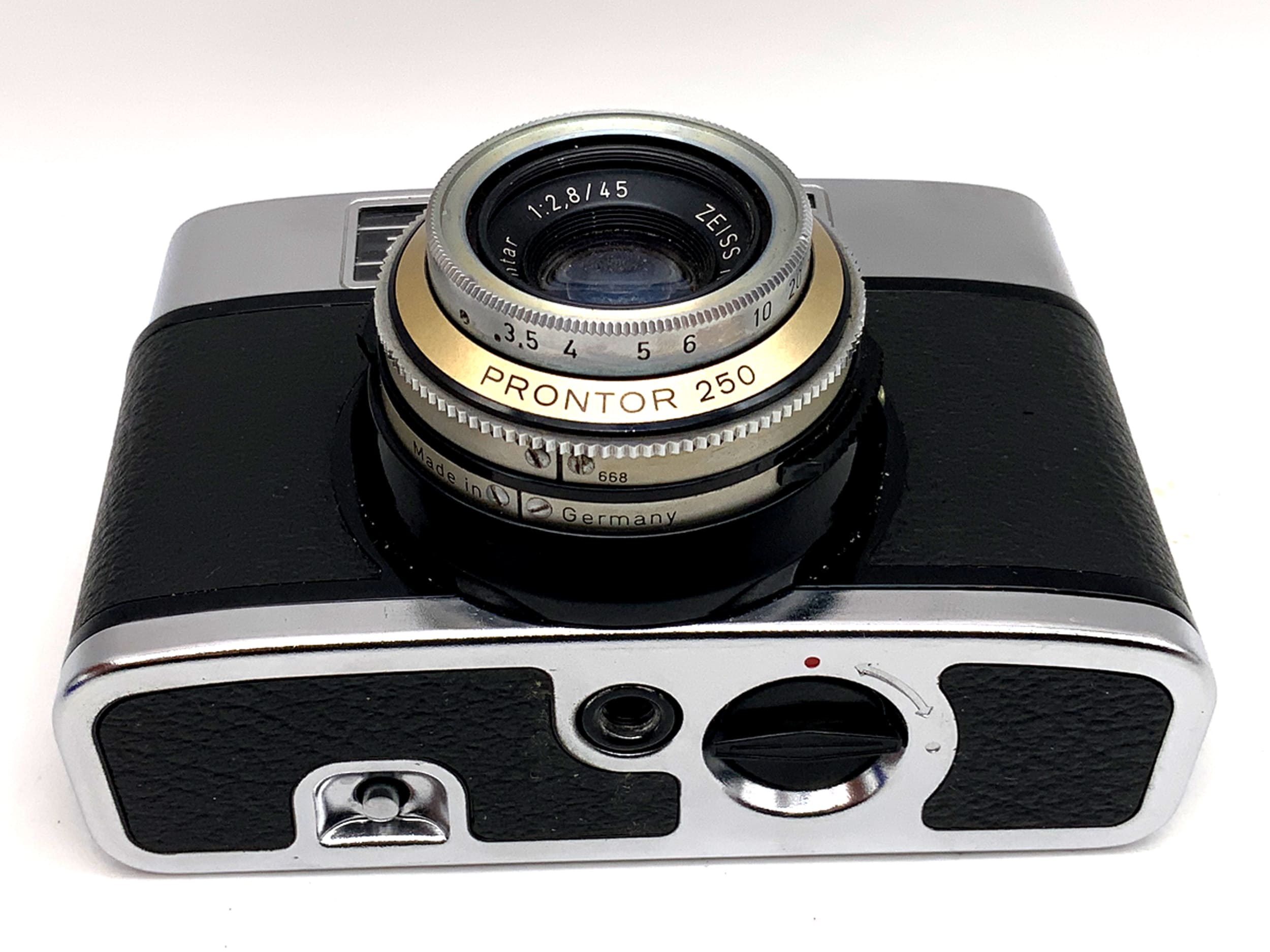 Appareil photo à visée Zeiss Ikon Contina L avec objectif Color-Pantar 1:2.8/45 Prontor 250