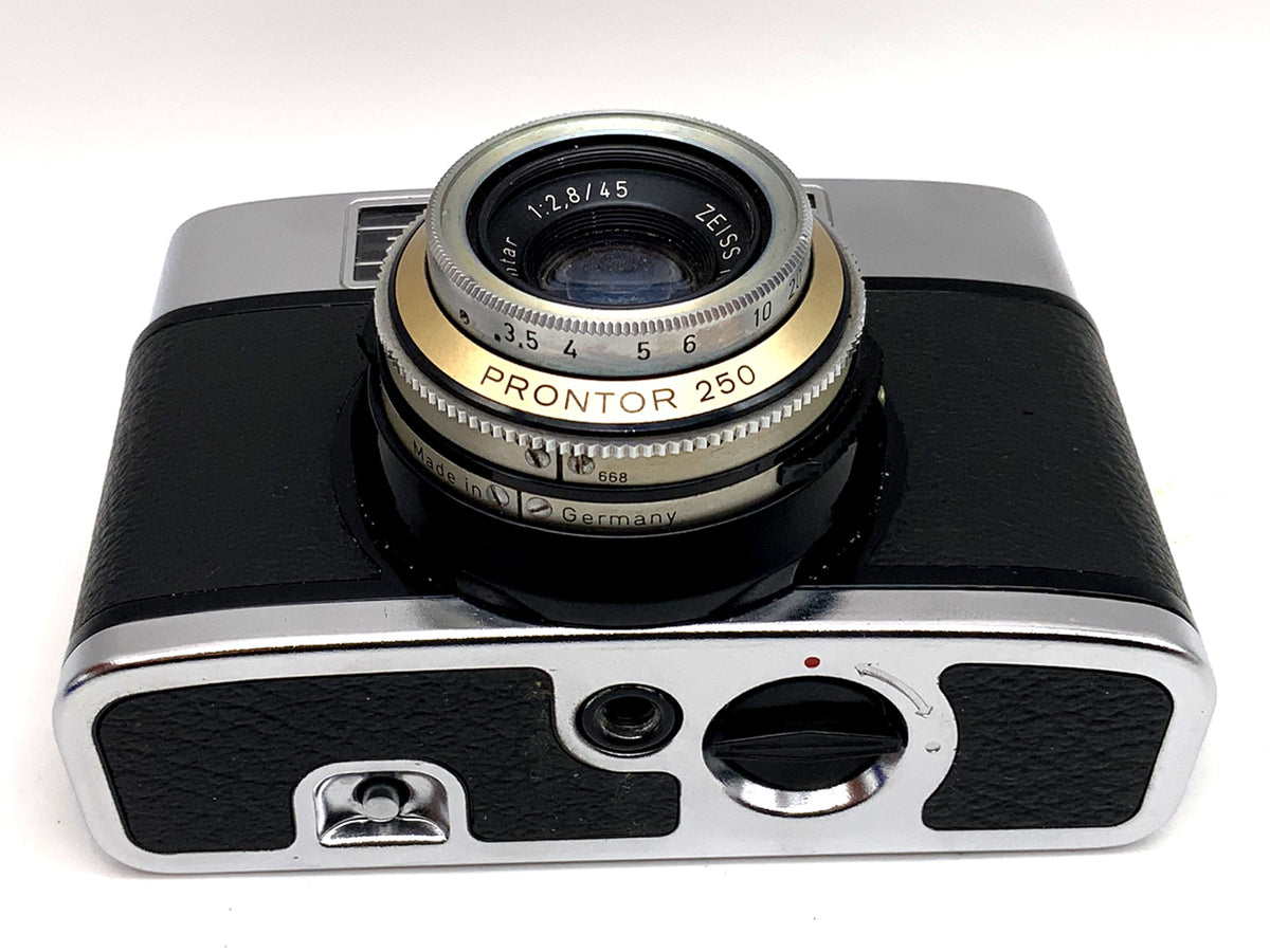Appareil photo à visée Zeiss Ikon Contina L avec objectif Color-Pantar 1:2.8/45 Prontor 250
