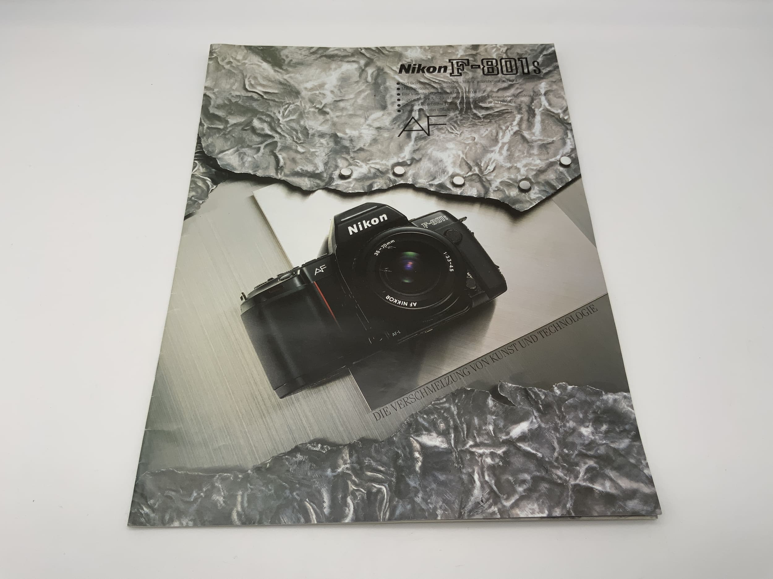Brochure Nikon F801s AF (version allemande)