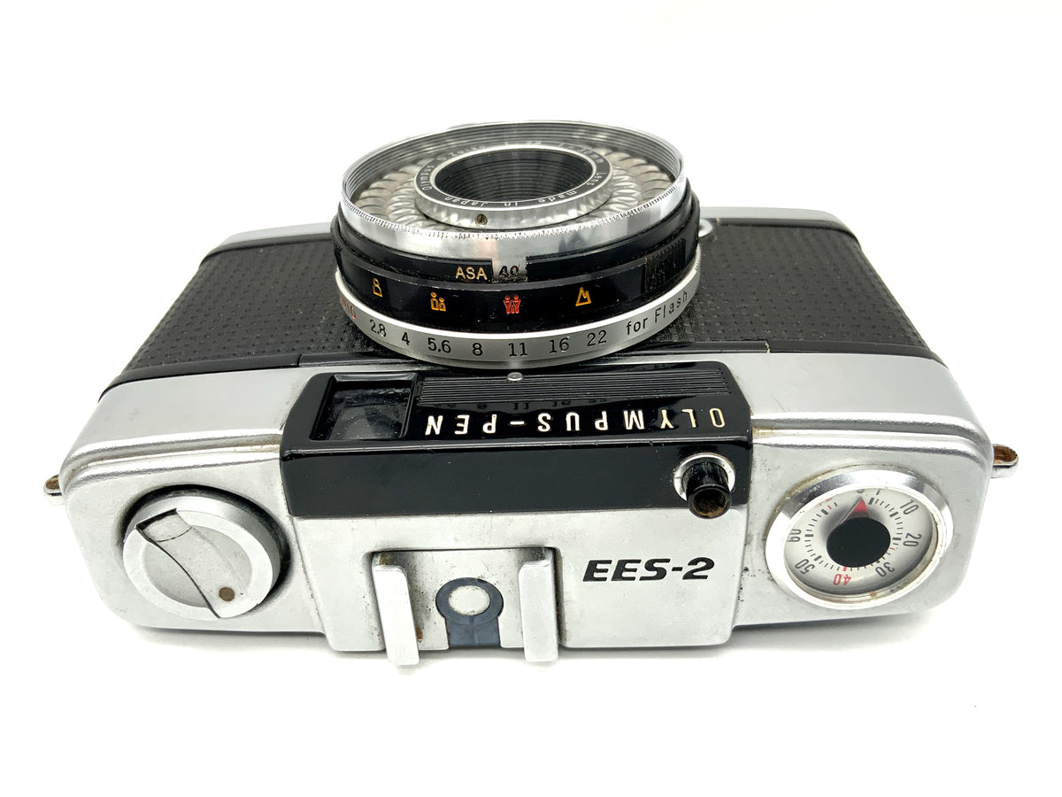 Olympus PEN EES-2 rangefinder camera with D.Zuiko 30mm 1:2.8 analog camera