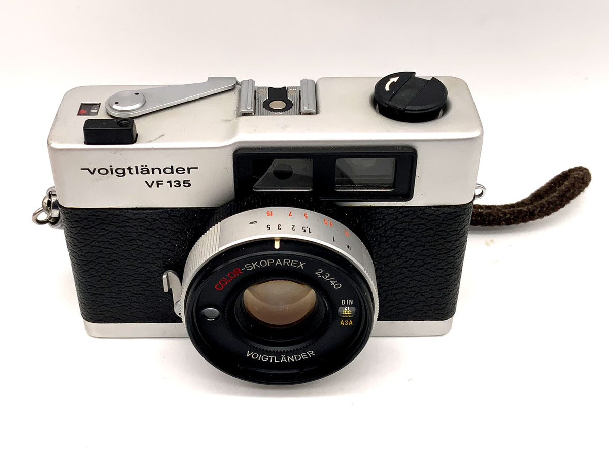 Caméra à viseur Voigtländer VF135 avec caméra analogique Color-Skoparex 2.3/40