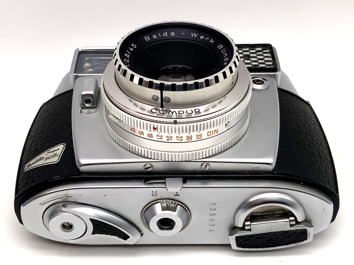 Appareil photo Balda Super matic avec viseur et objectif Color-Baldanar 1:2.8/45 ! Cellule de pose défectueuse !