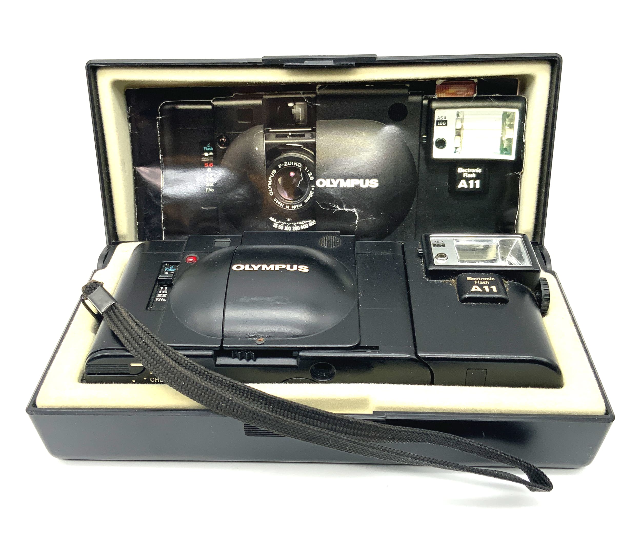 Olympus XA with flash A11 Point&amp;Shoot with F.Zuiko 35mm 1:2.8 in original packaging analog camera