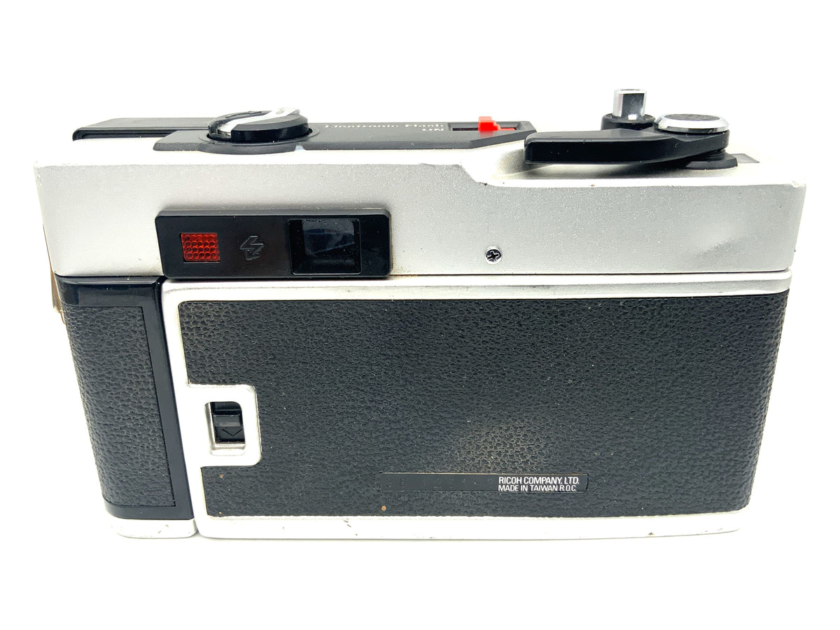 Appareil photo Ricoh 35 EF avec viseur et objectif analogique Color Rikenon 40 mm f/2.8
