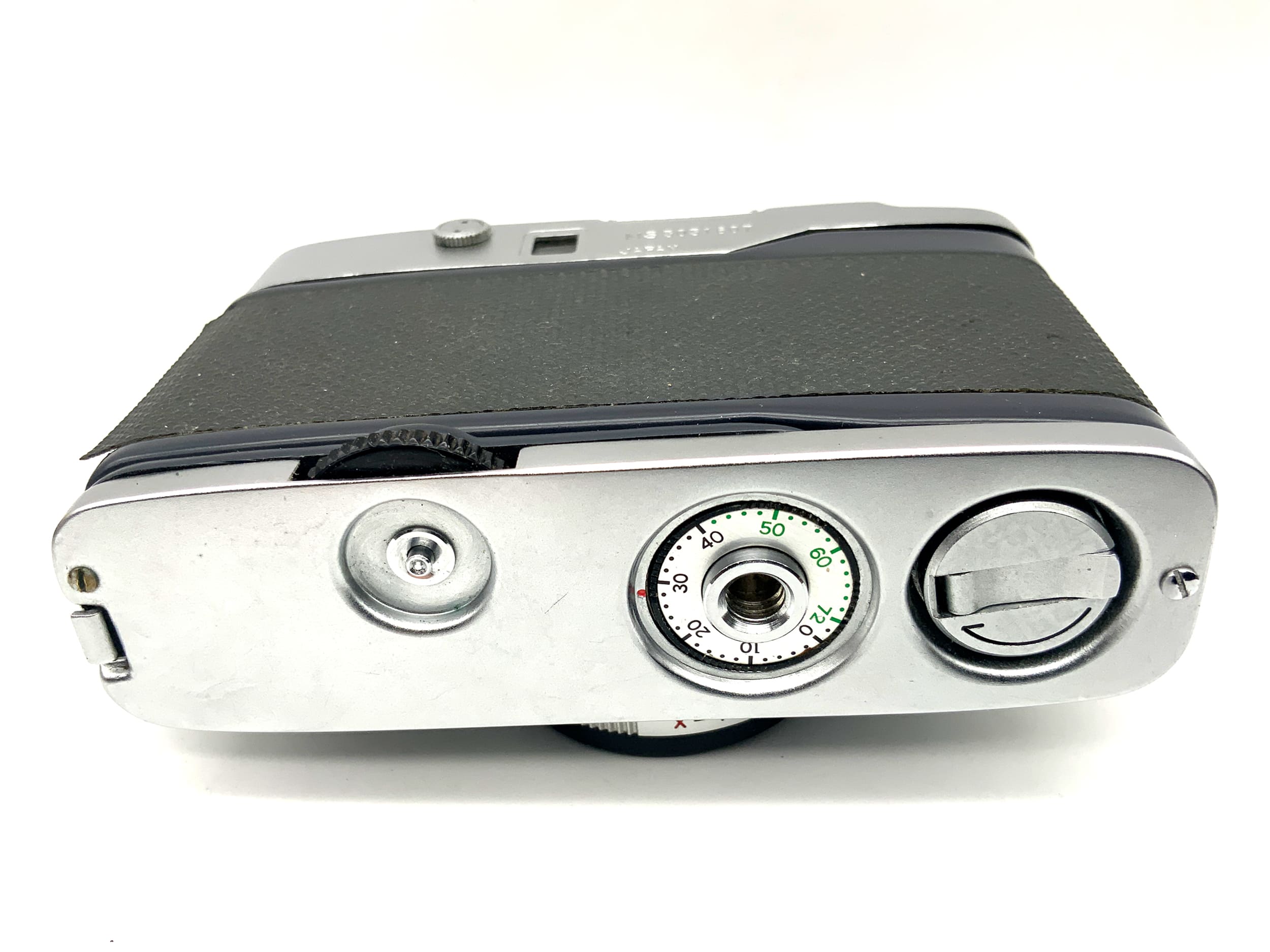 Yashica 72-E rangefinder camera with Yashinon 28mm 1:2.8 half-frame analog camera