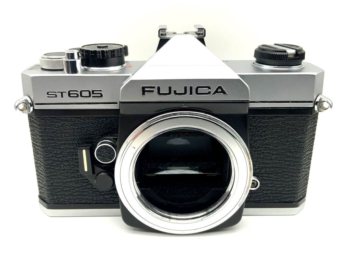 Appareil photo reflex 35 mm Fujica ST605, argentique ! Cellule de pose défectueuse ! Boîtier (M42)