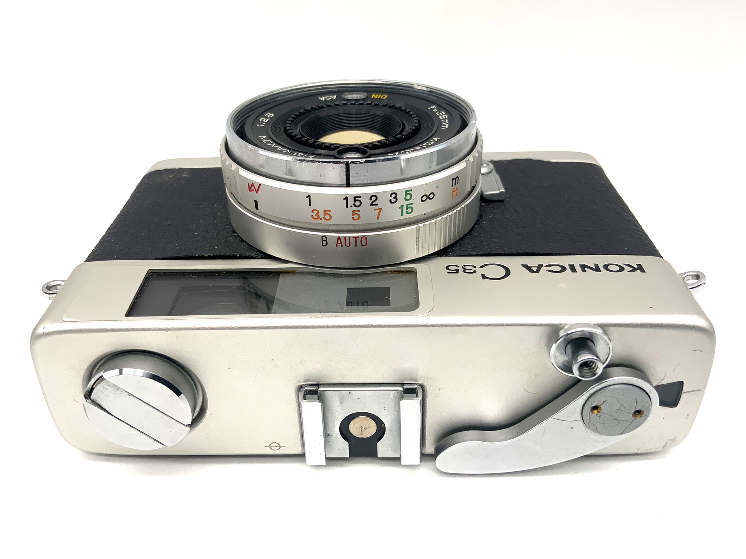 Appareil photo télémétrique Konica C35 avec objectif Hexanon 38 mm f/2.8, appareil photo compact analogique