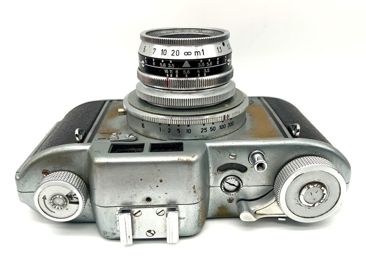 AkA Relle viewfinder camera with Radionar 1:3.5/50 Akarelle compact camera analog camera
