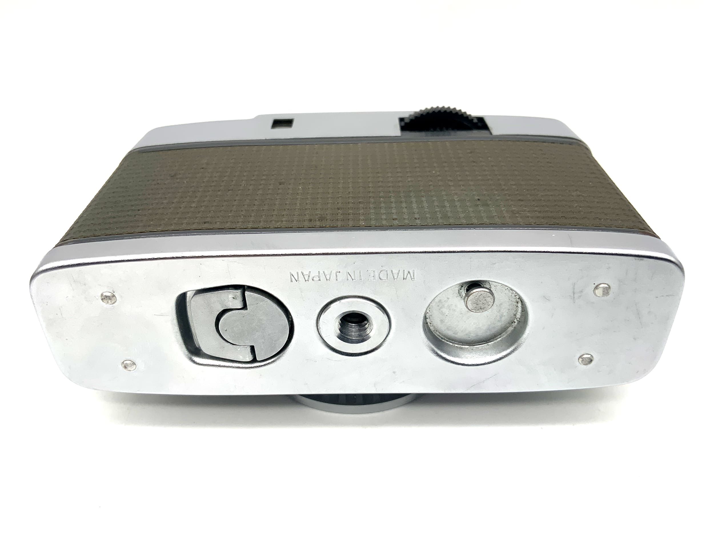 Appareil photo télémétrique Olympus PEN-EE avec objectif D.Zuiko 28 mm f/3,5 demi-format, appareil photo argentique