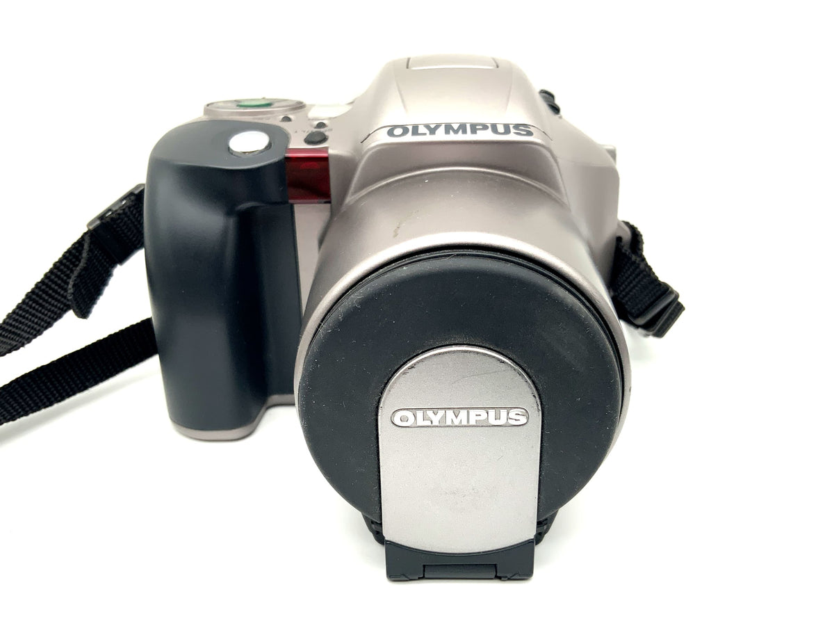 Appareil photo bridge Olympus IS-200 avec objectif 28-110 mm f/4,5-5,6 (analogique)