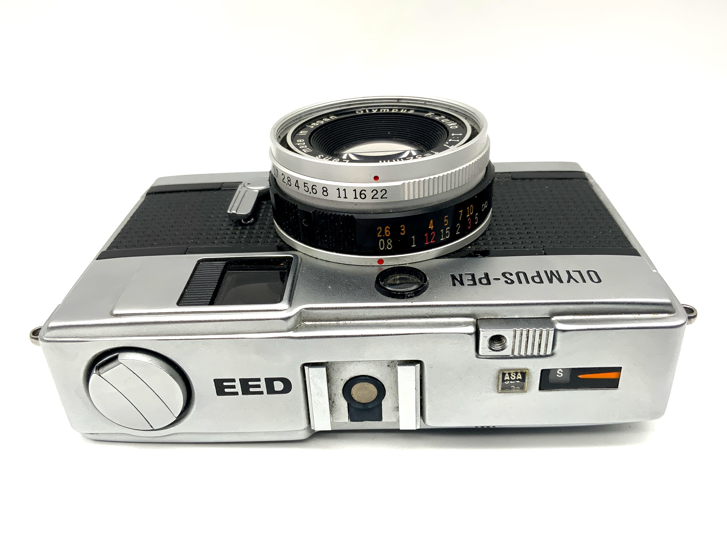 Olympus PEN EED rangefinder camera with F.Zuiko 32mm 1:1.7 half-frame camera